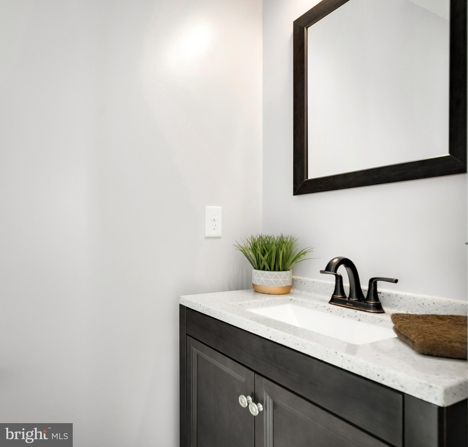 LAKELAND PLACE - Residential