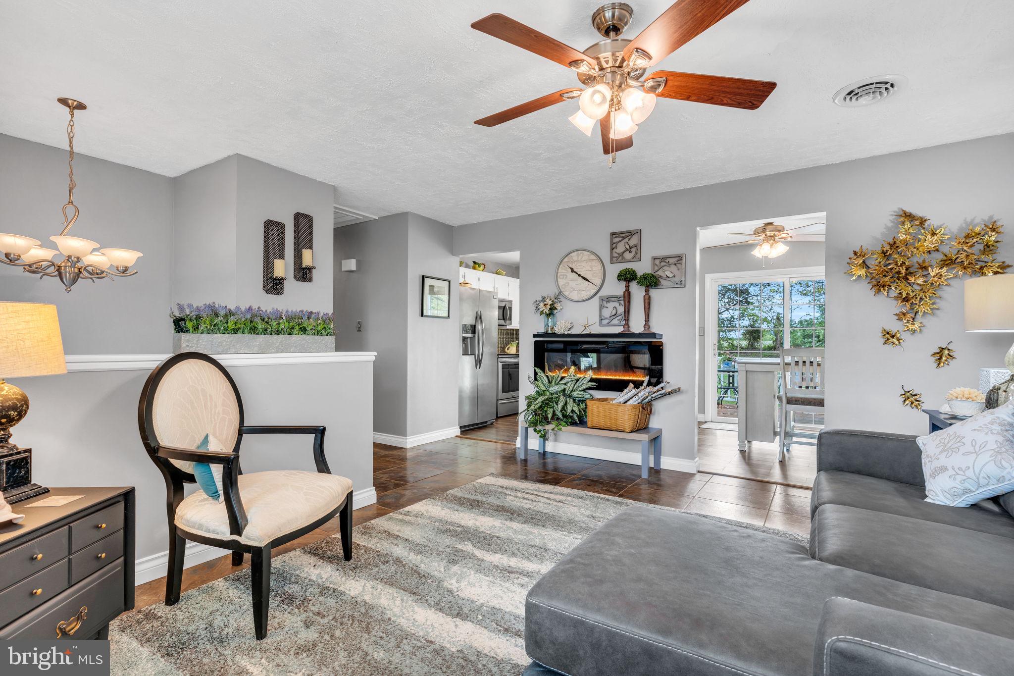 LAKE MEADE - Residential