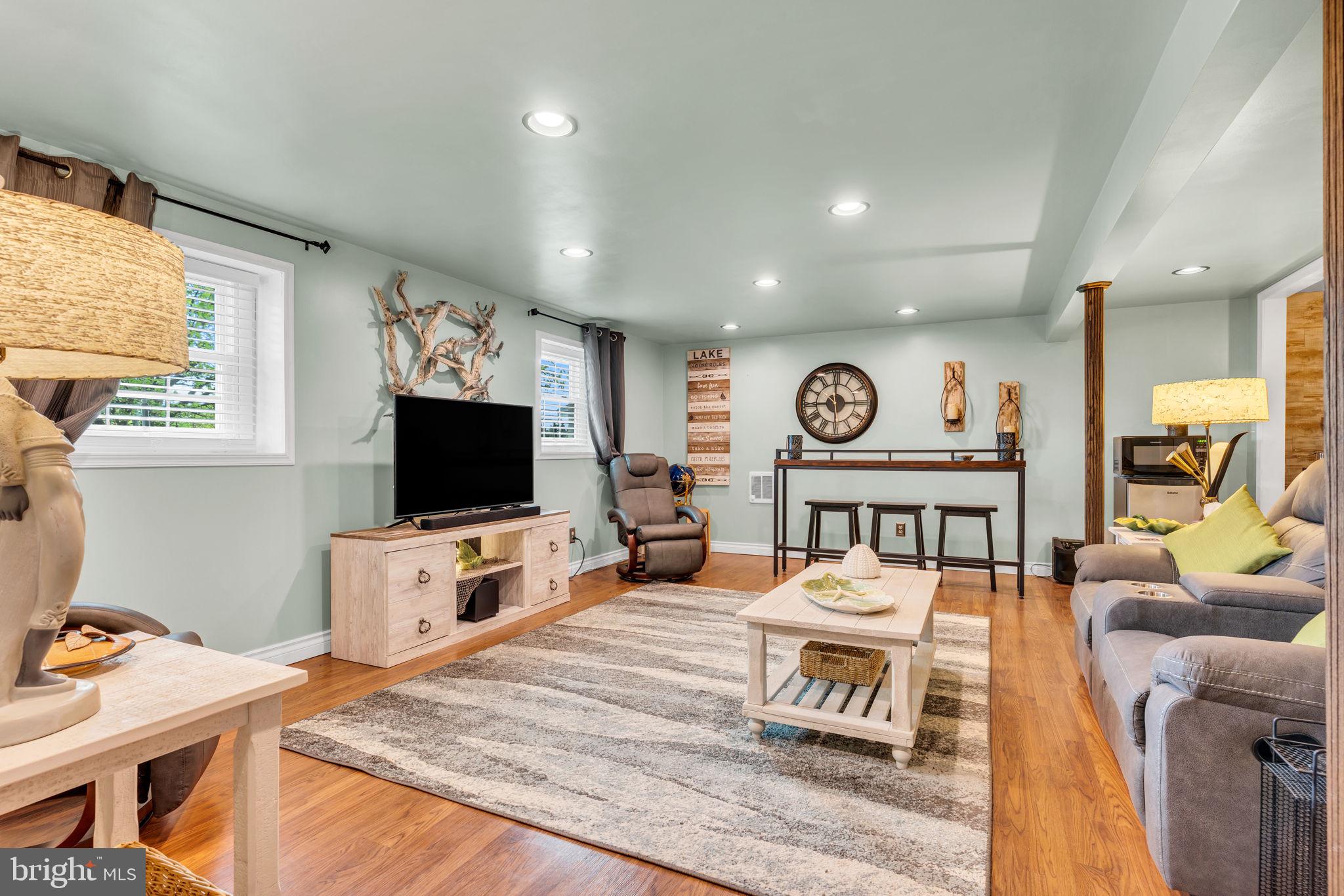 LAKE MEADE - Residential