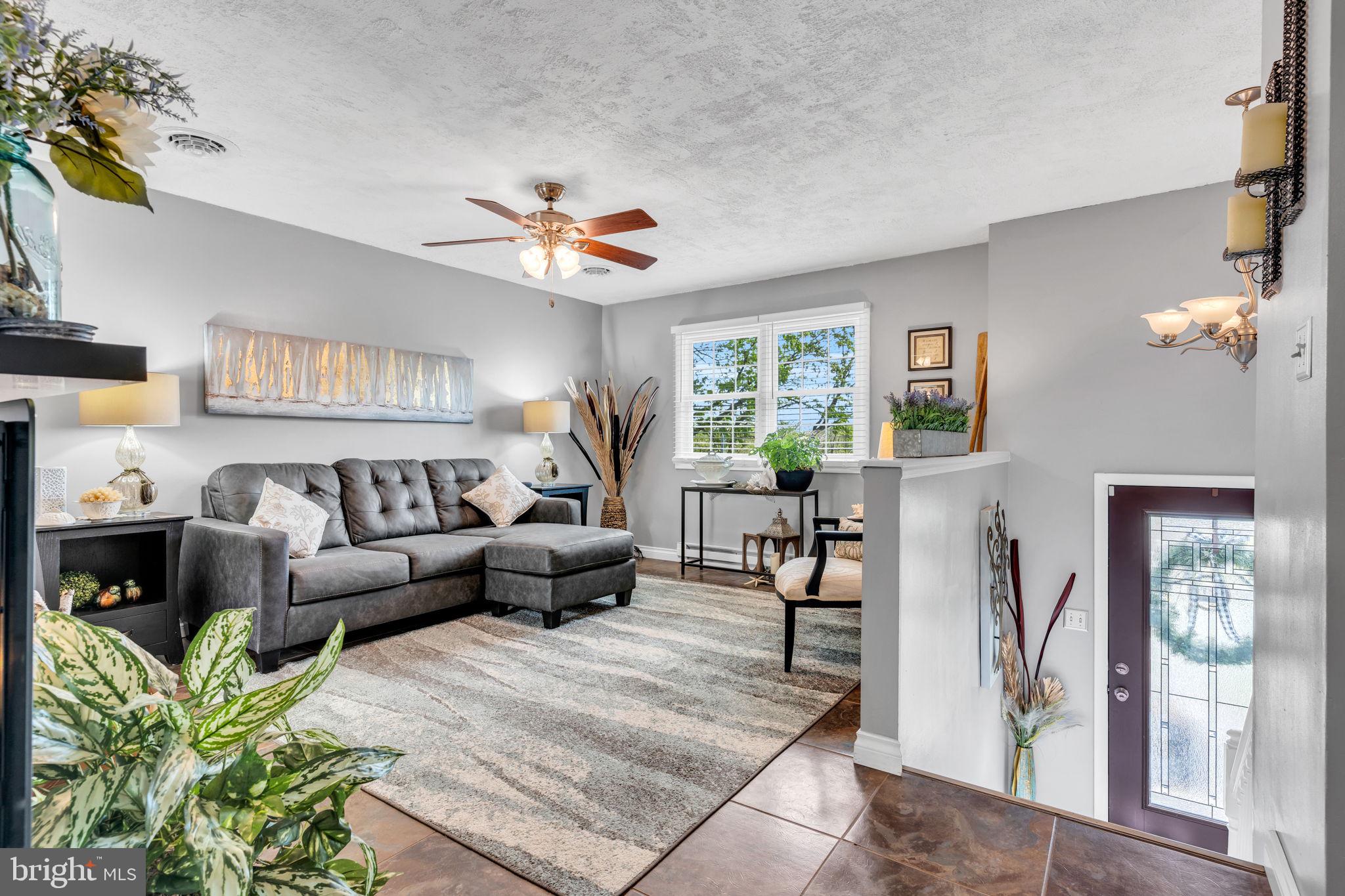 LAKE MEADE - Residential