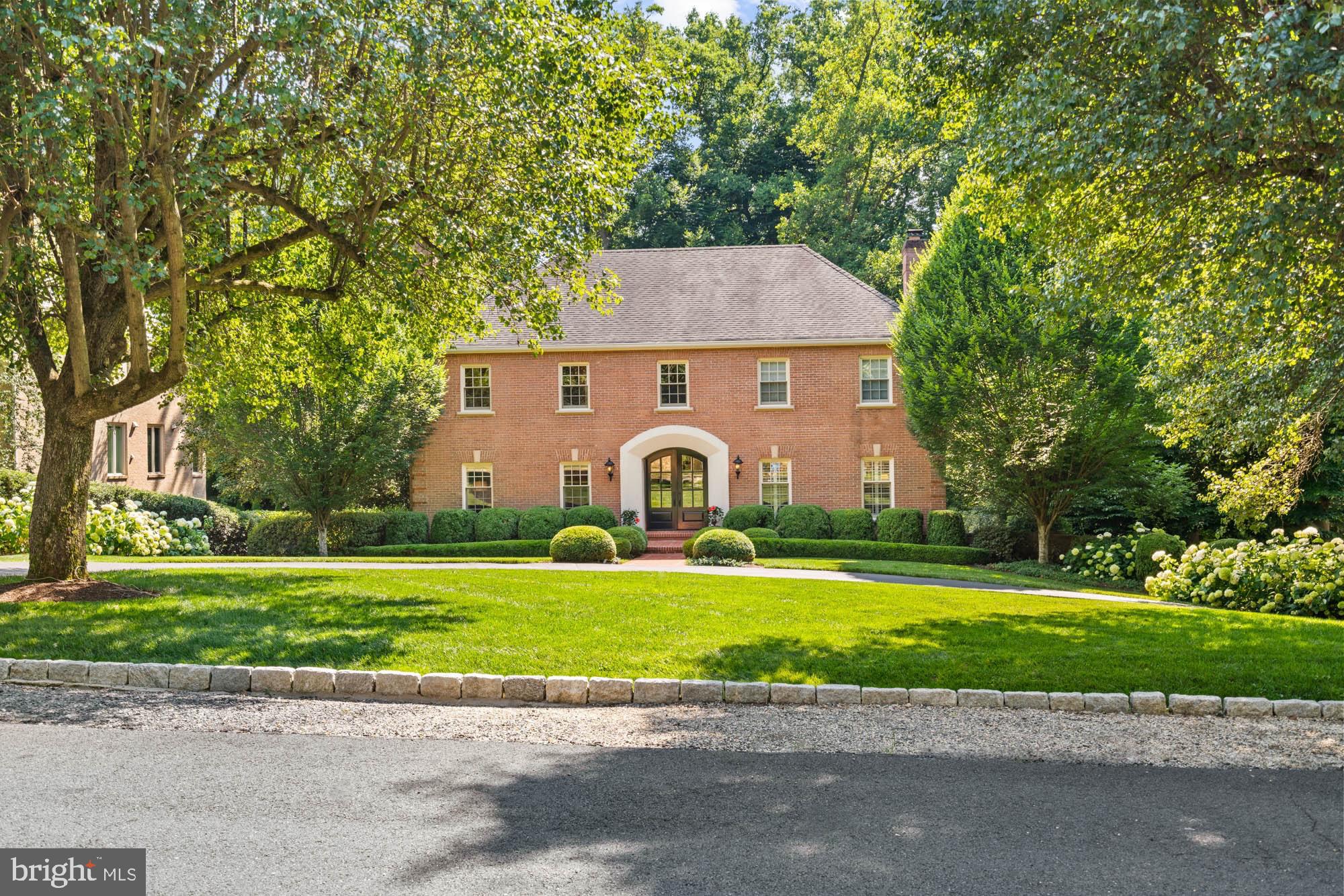 RIVER OAKS - Residential