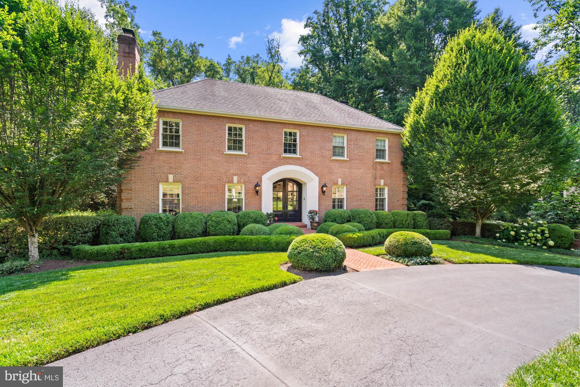 RIVER OAKS - Residential