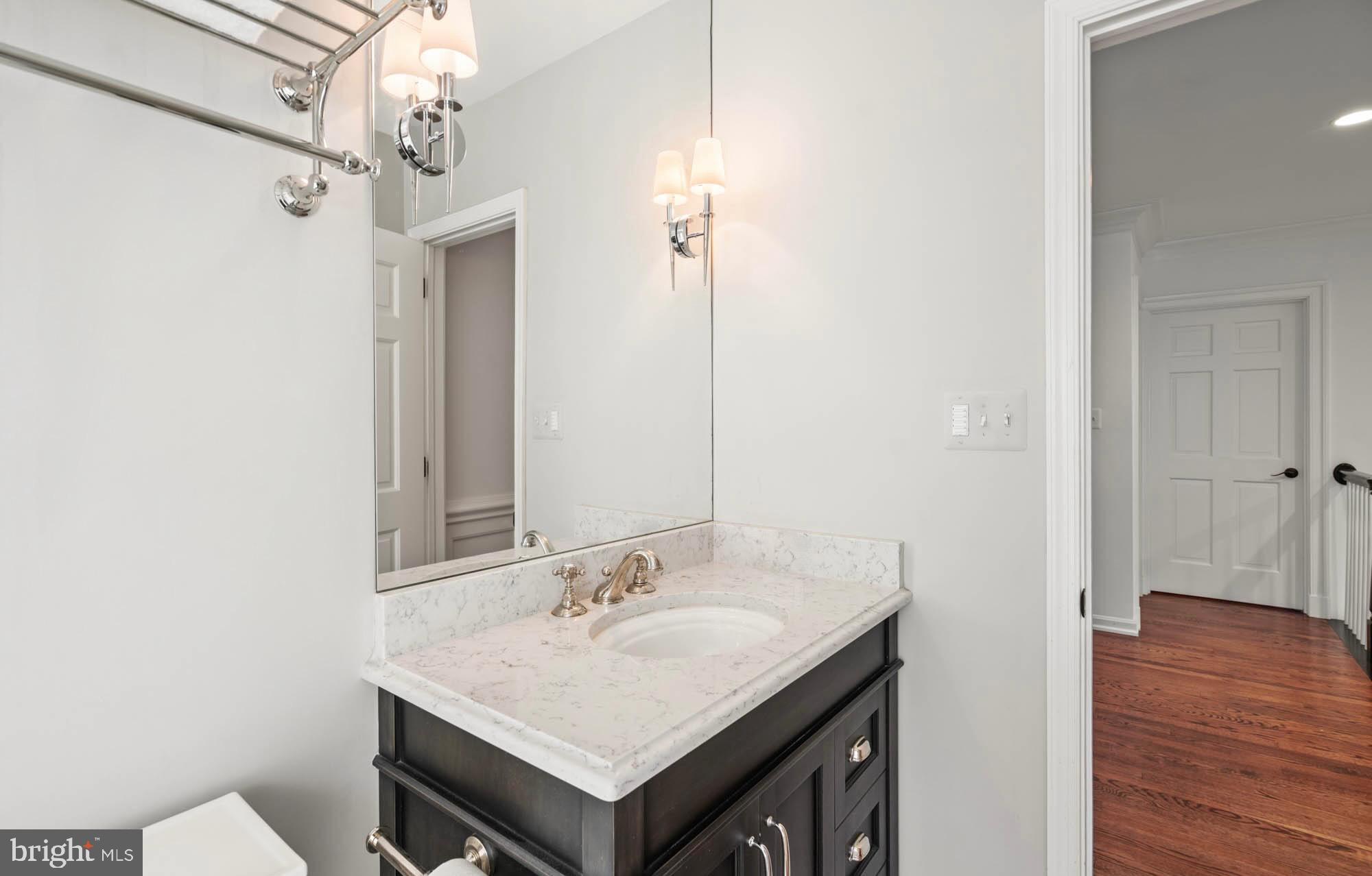 RIVER OAKS - Residential