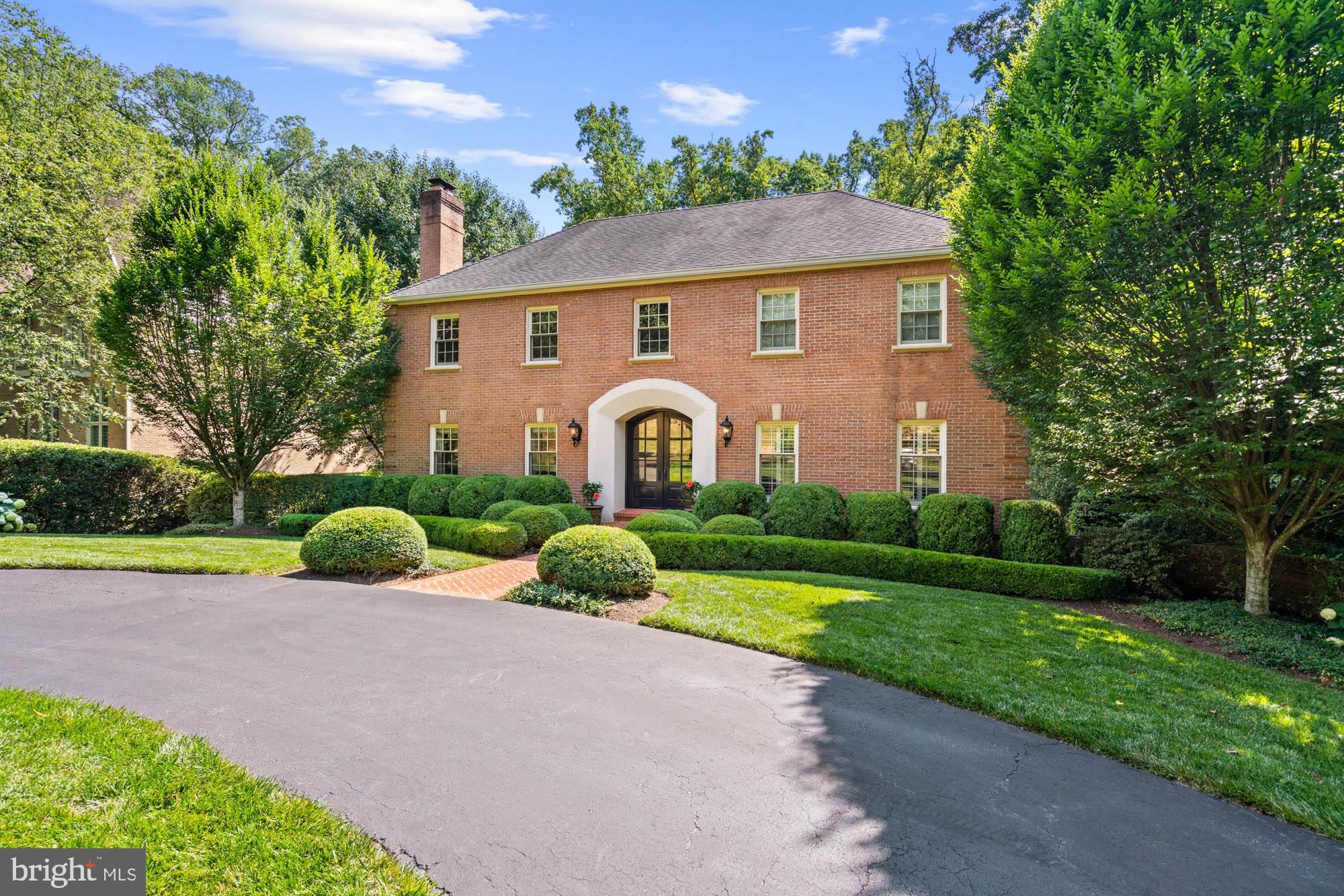 RIVER OAKS - Residential