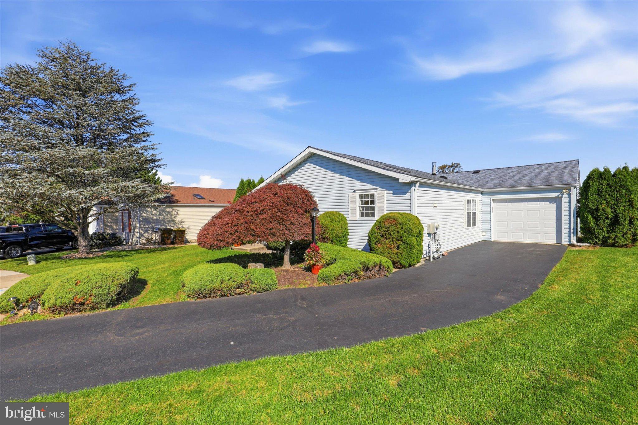 1104 HARVEST LANE