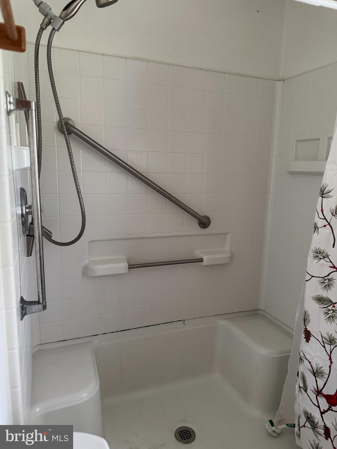 NORRIS PYLES - Residential