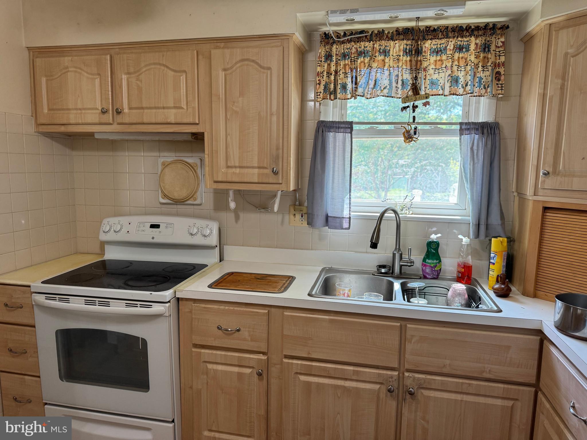 NORRIS PYLES - Residential