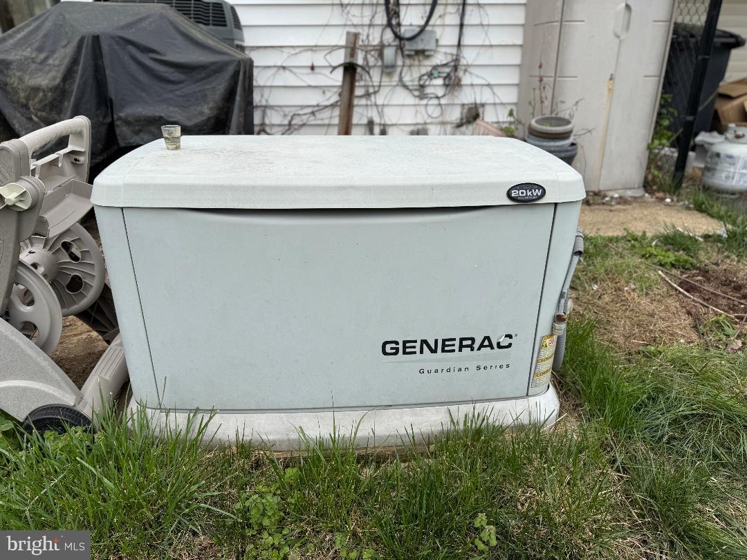 NORRIS PYLES - Residential