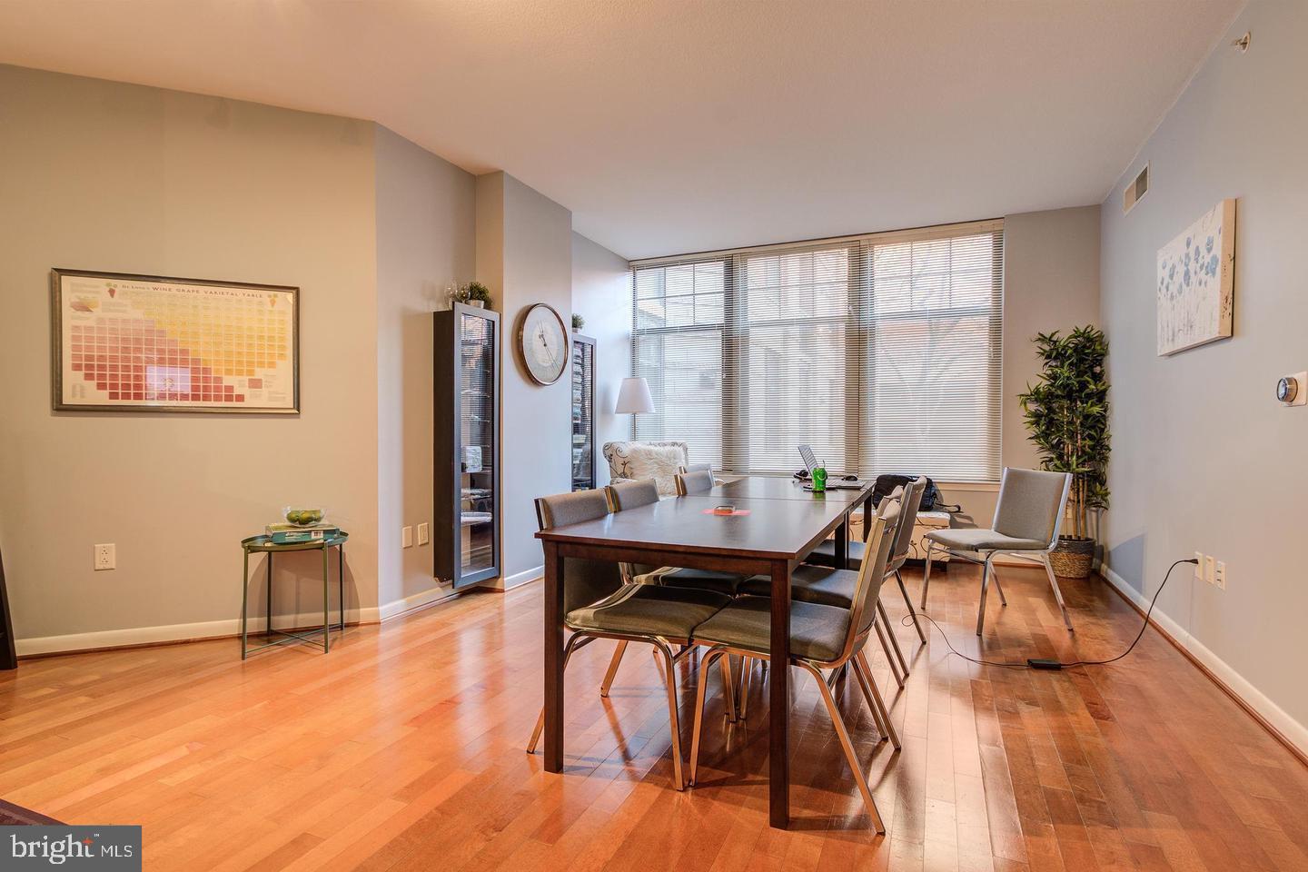 CLARENDON 1021 - Residential Lease