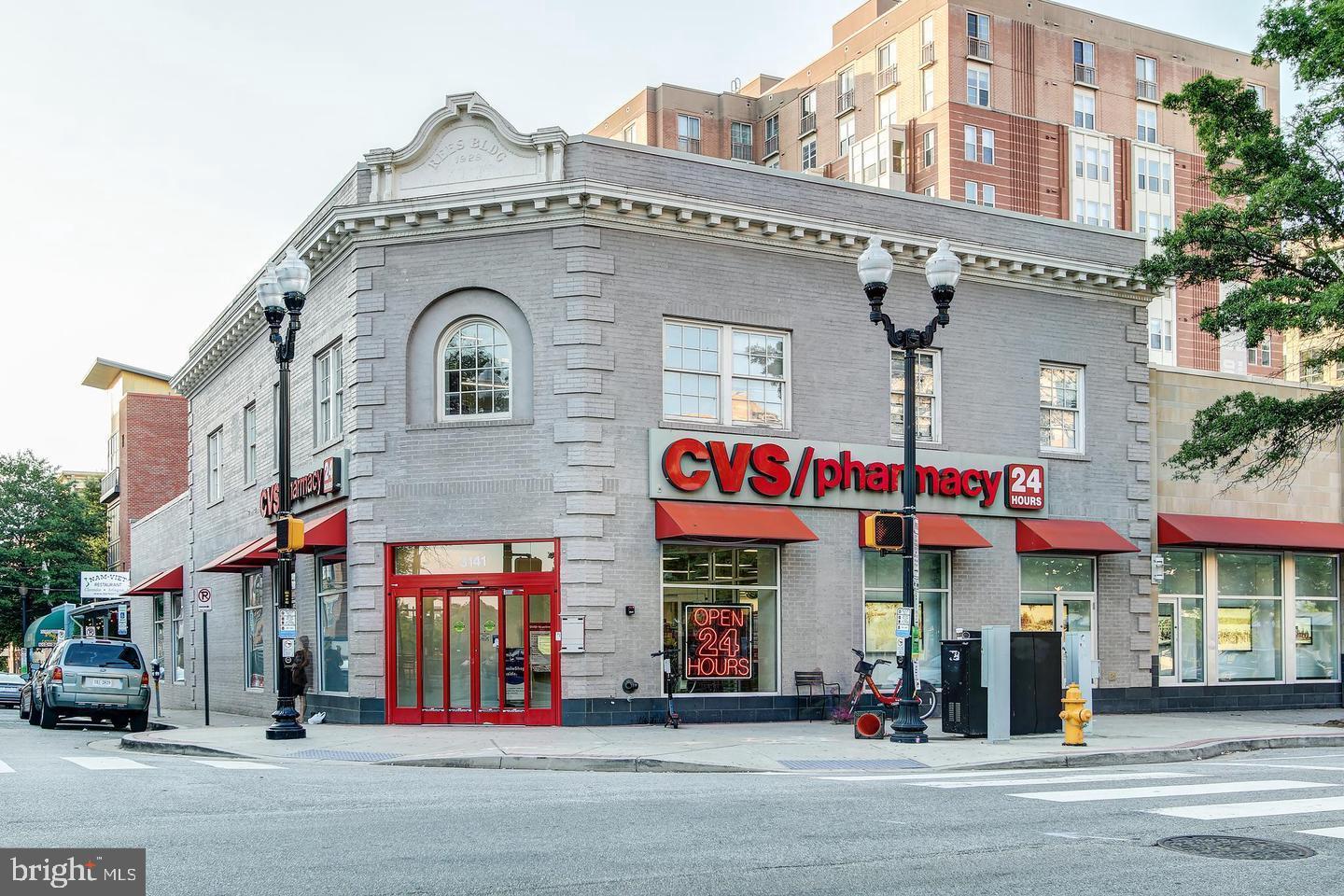 CLARENDON 1021 - Residential Lease