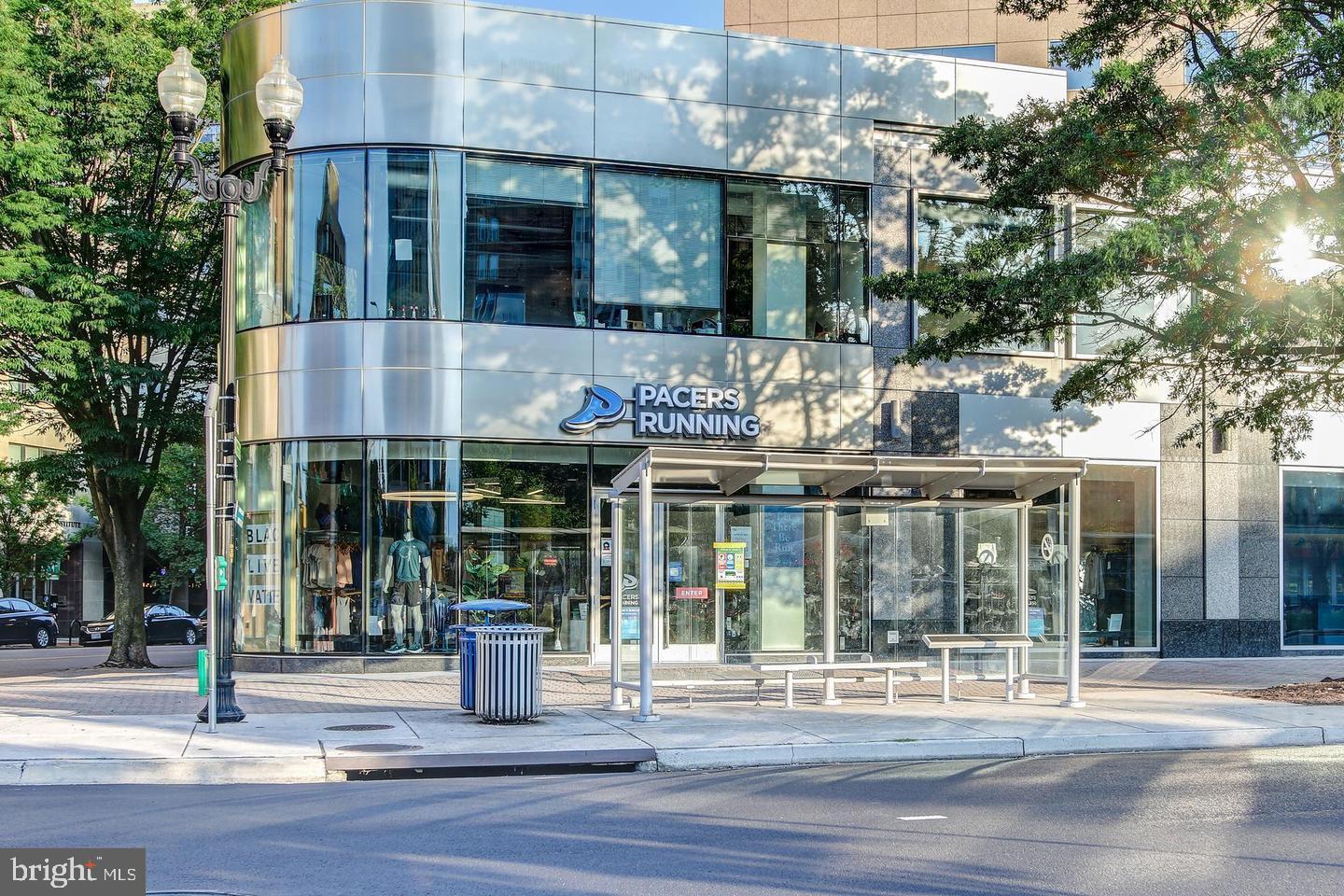 CLARENDON 1021 - Residential Lease