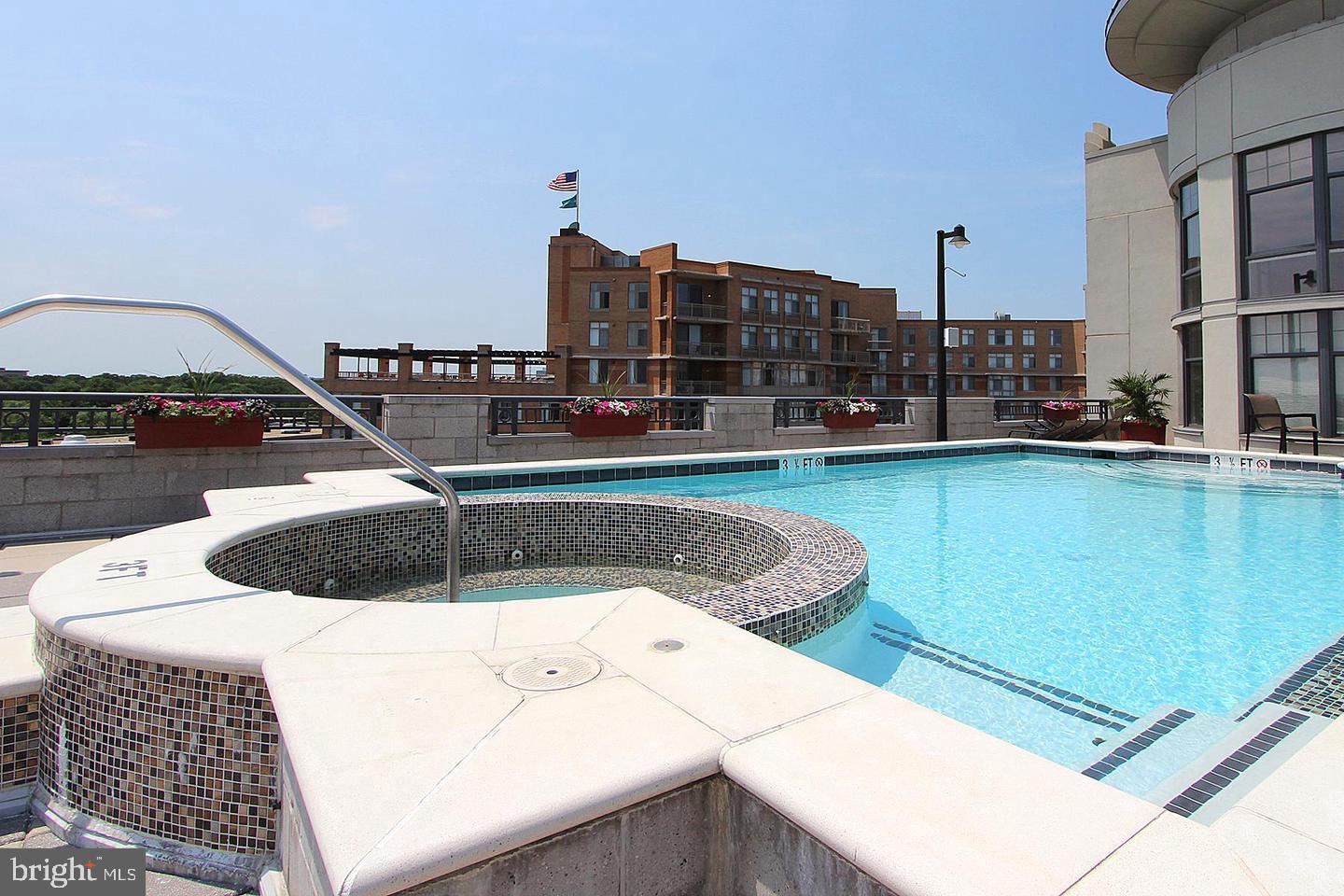 CLARENDON 1021 - Residential Lease