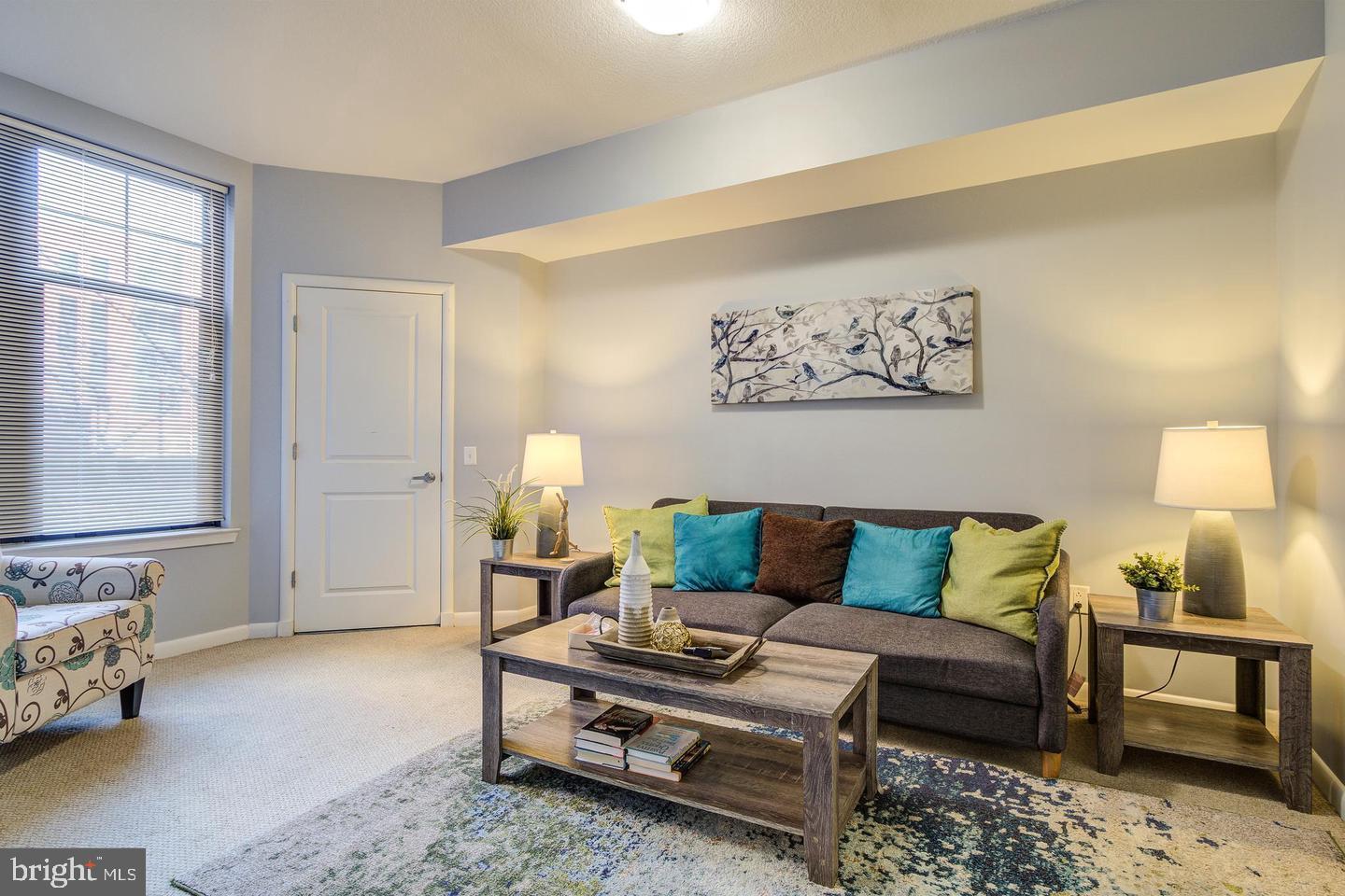 CLARENDON 1021 - Residential Lease