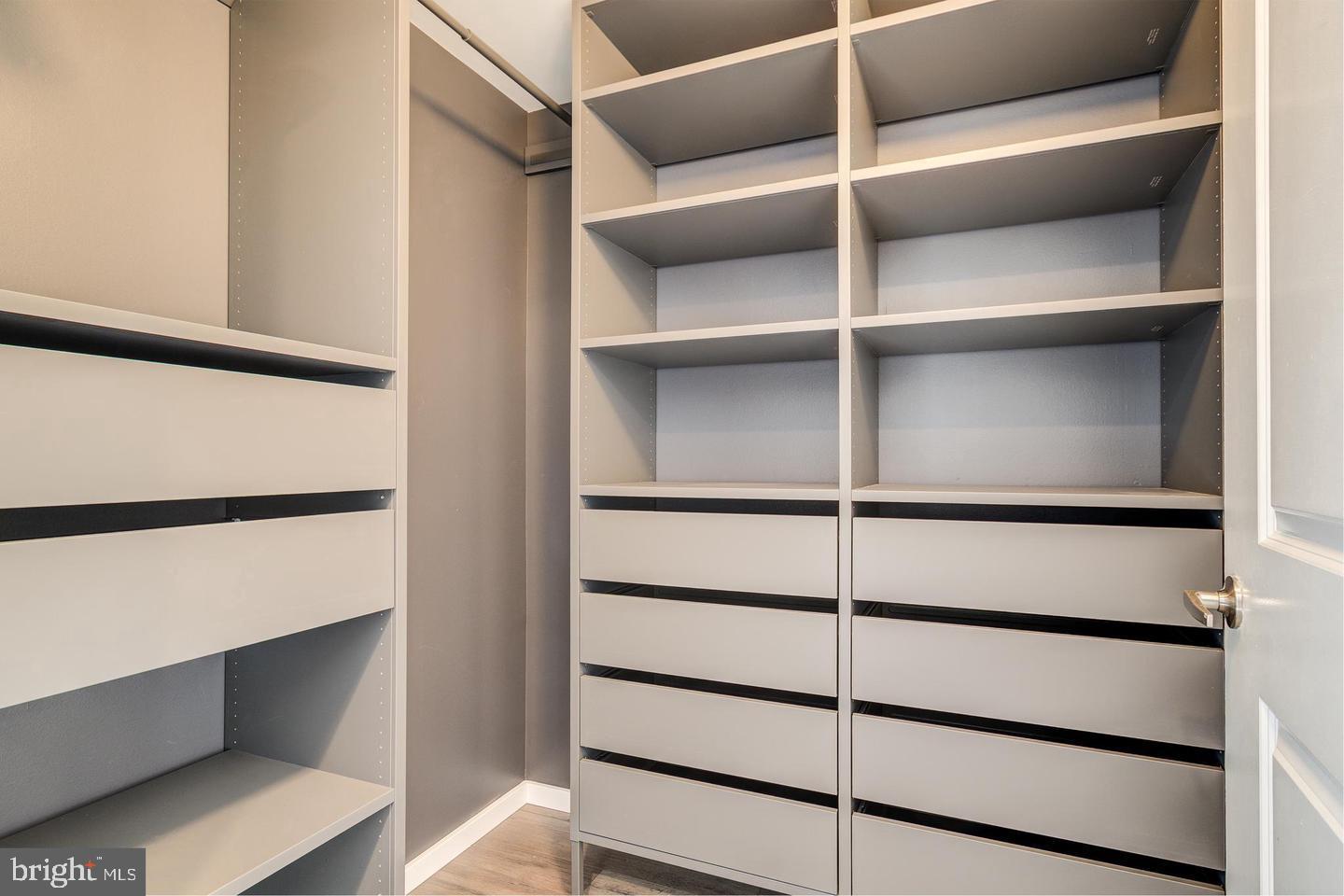 CLARENDON 1021 - Residential Lease