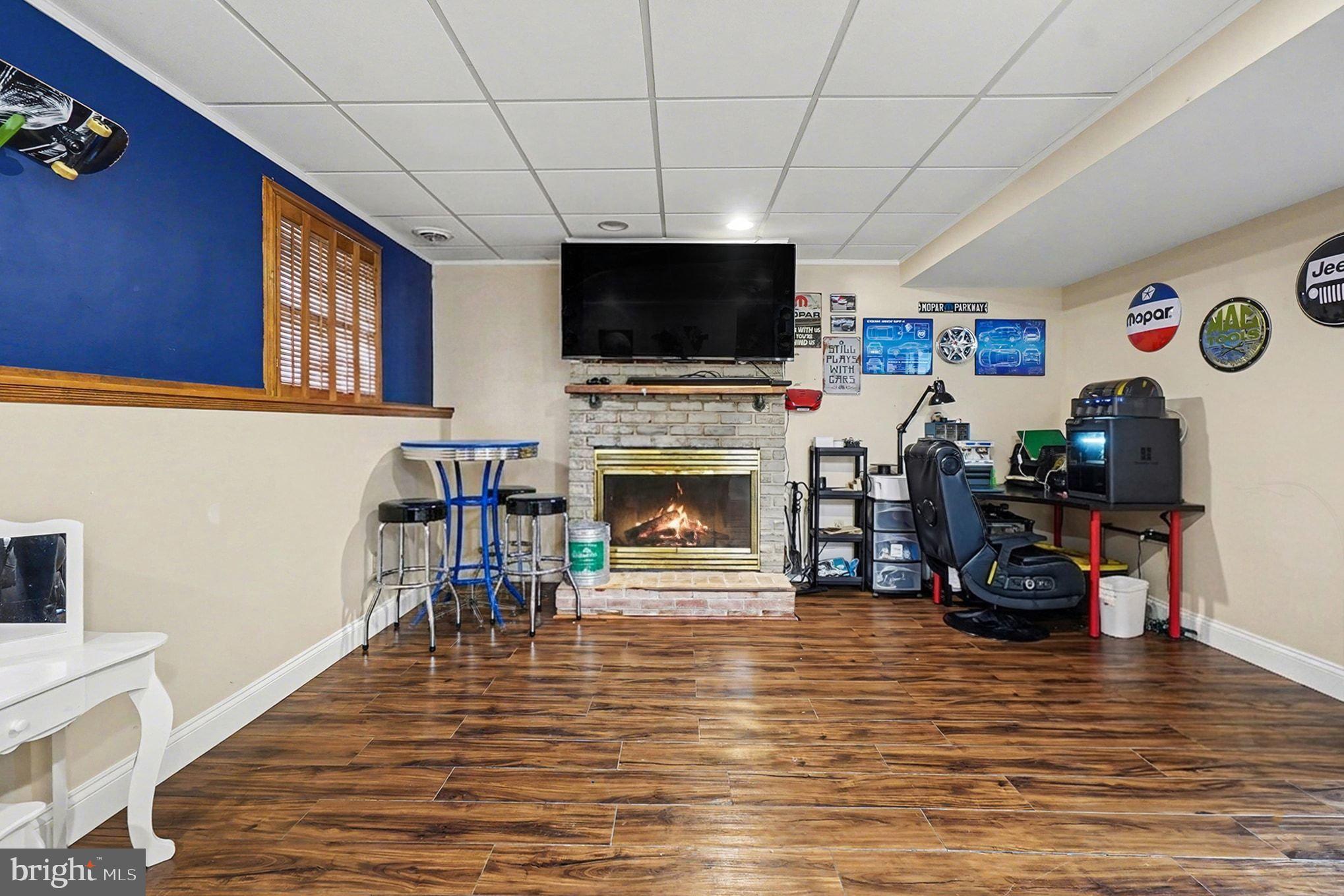 PARKVILLE - Residential