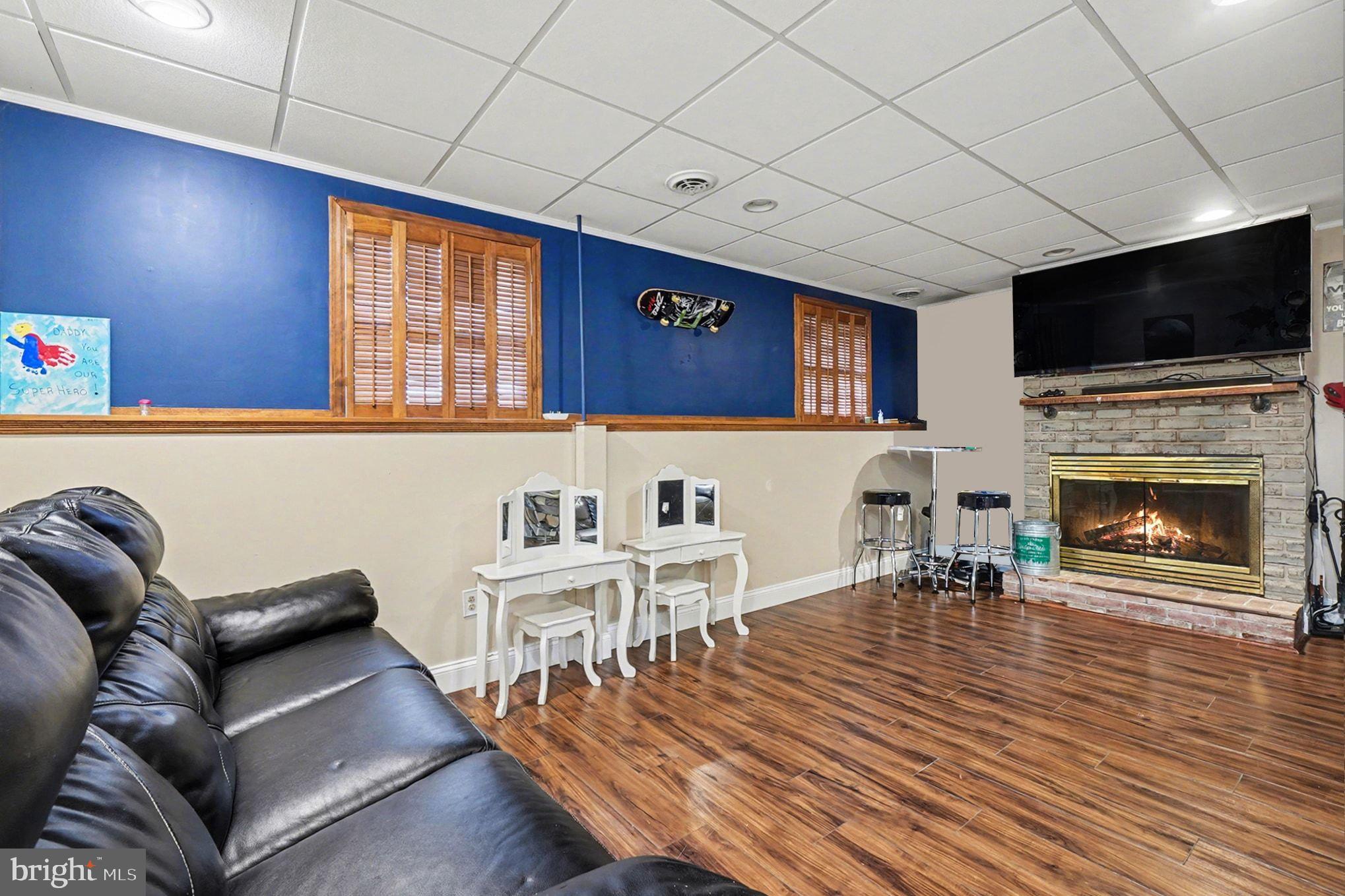 PARKVILLE - Residential