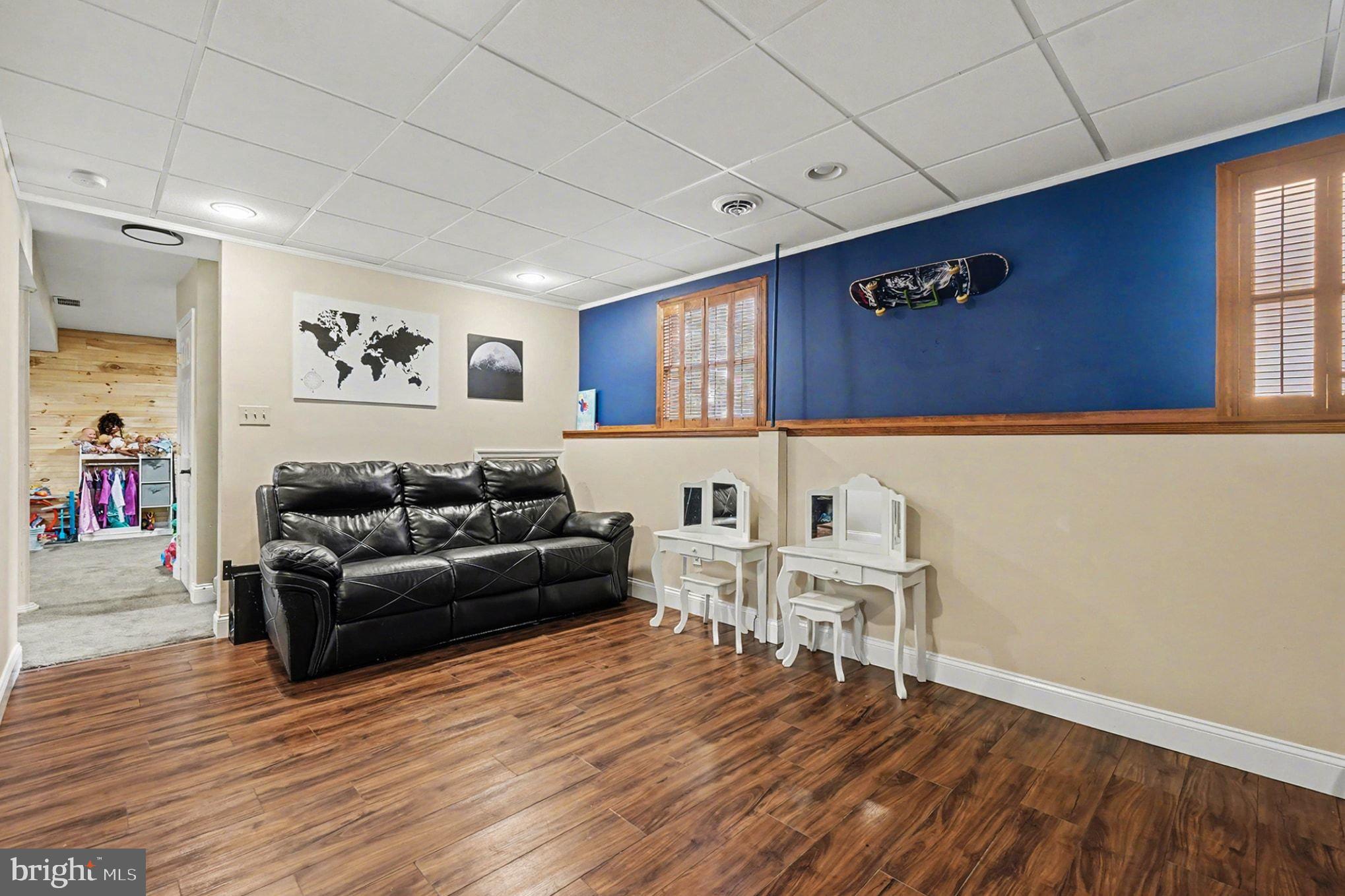 PARKVILLE - Residential