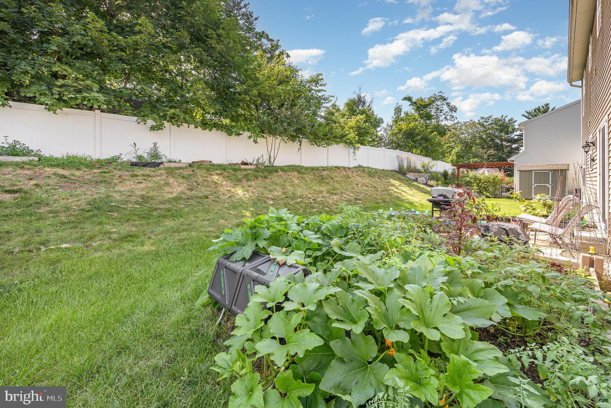 CHAMBERS POINTE - Residential