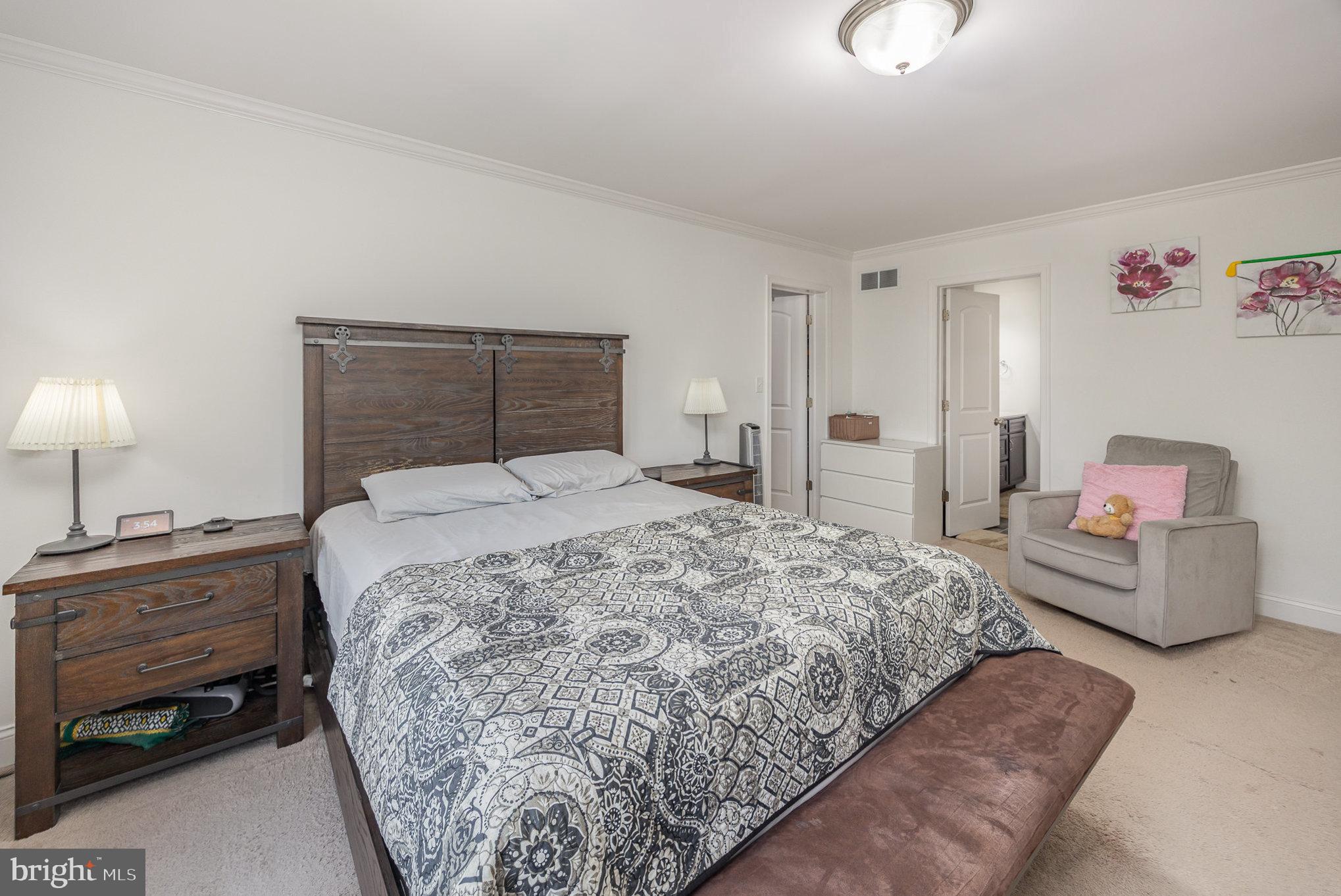 CHAMBERS POINTE - Residential