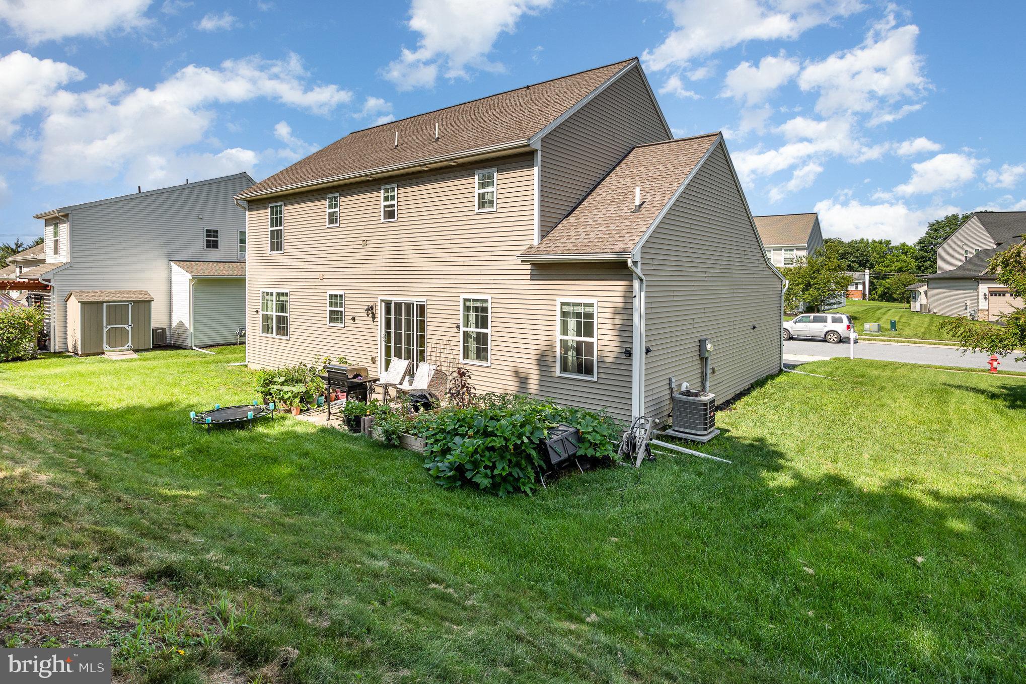 CHAMBERS POINTE - Residential