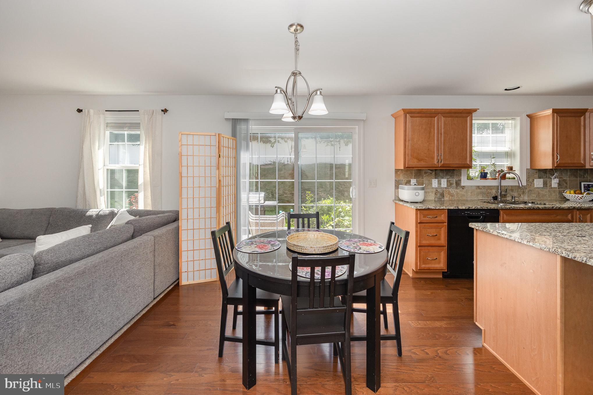 CHAMBERS POINTE - Residential