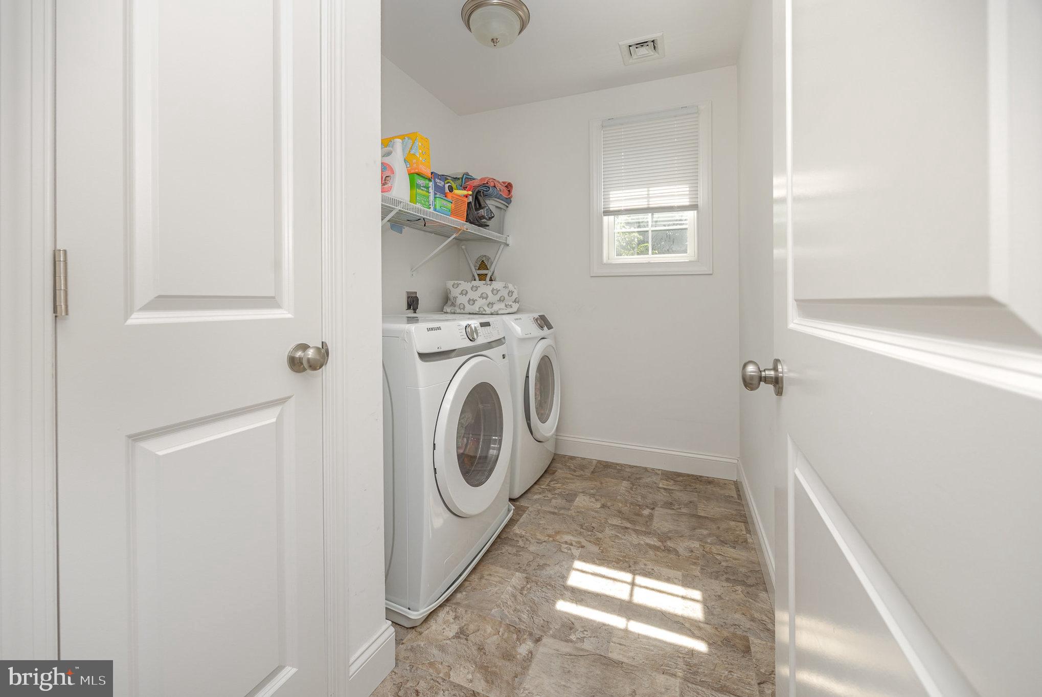 CHAMBERS POINTE - Residential