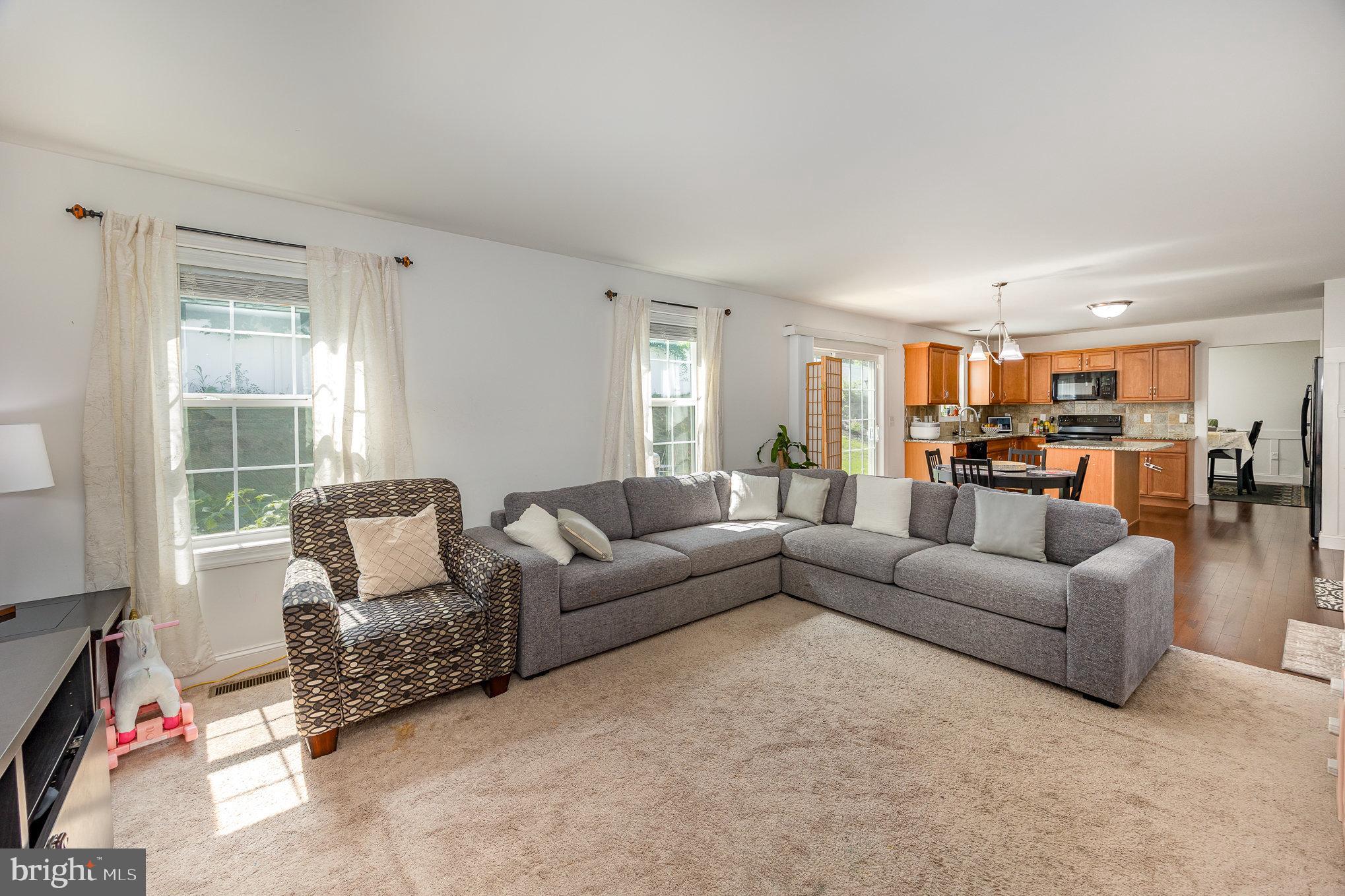 CHAMBERS POINTE - Residential