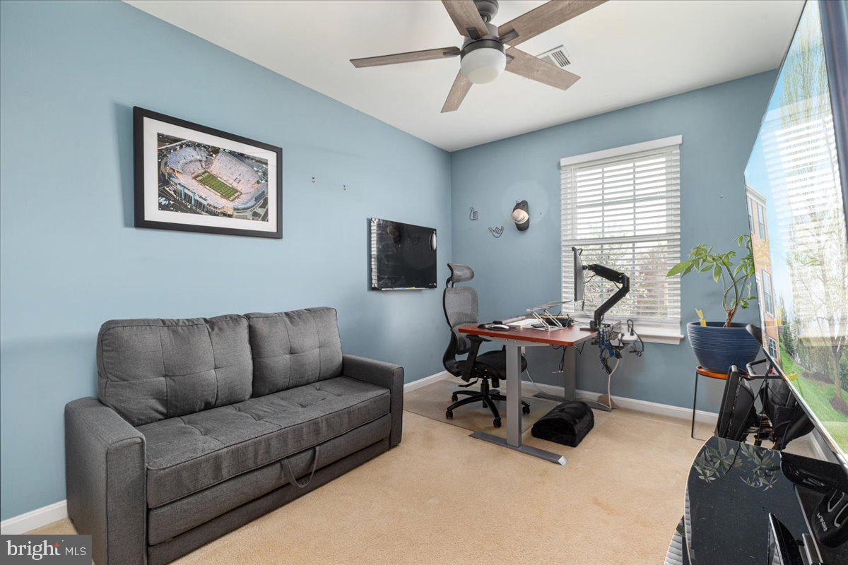 ASHBURN FARM - Residential