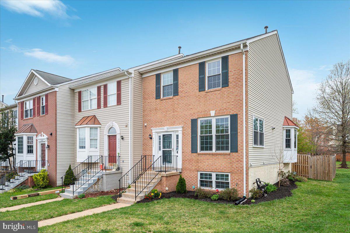 ASHBURN FARM - Residential