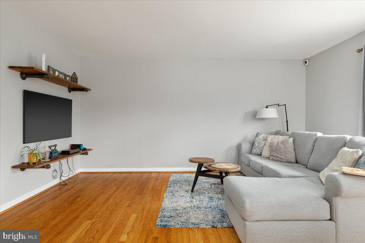 ASHBURN FARM - Residential