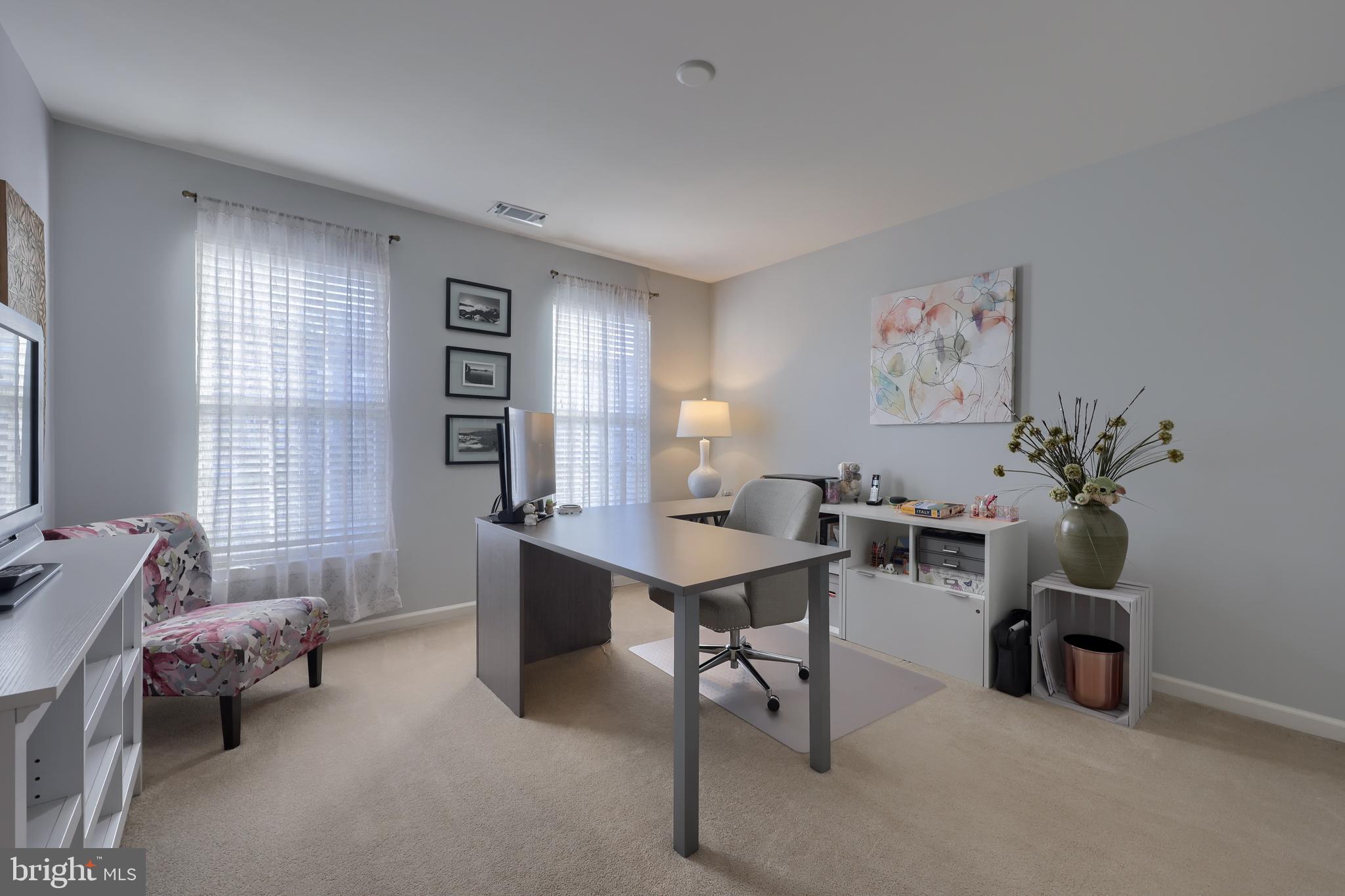 LAKEVIEW - Residential