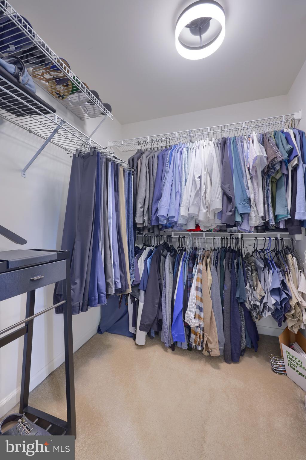 LAKEVIEW - Residential