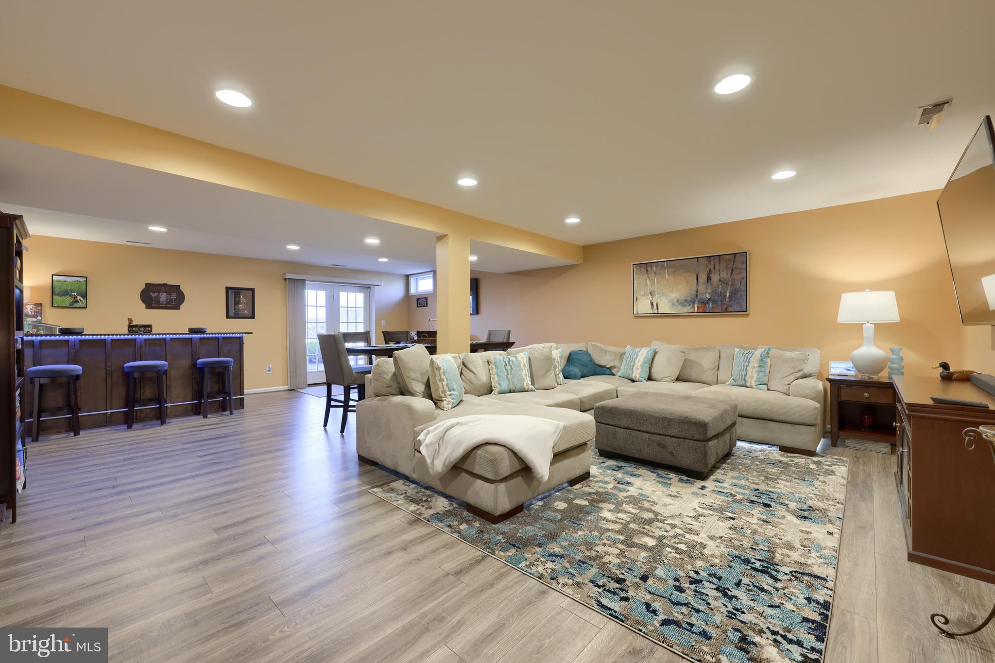 LAKEVIEW - Residential