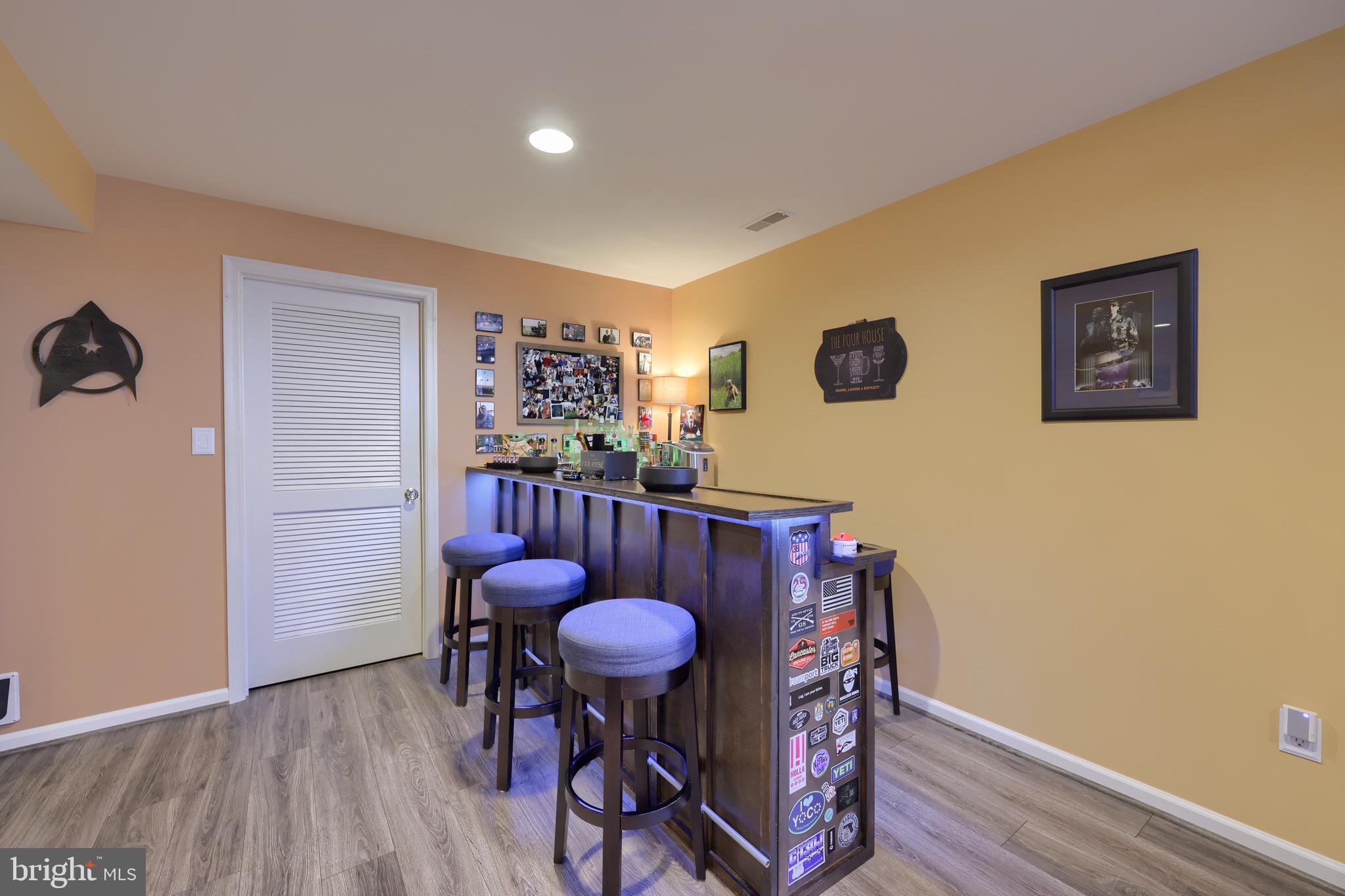 LAKEVIEW - Residential