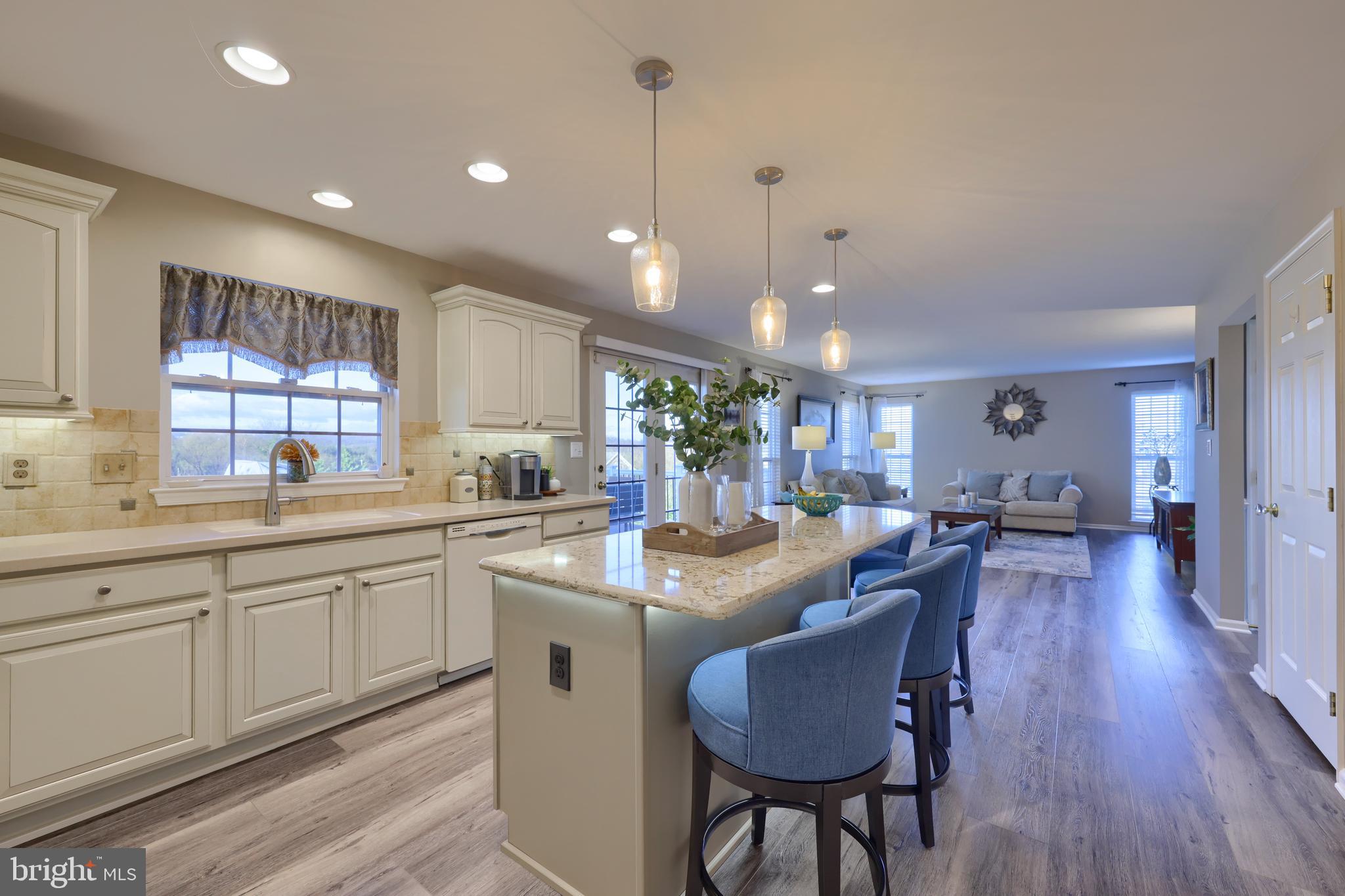 LAKEVIEW - Residential