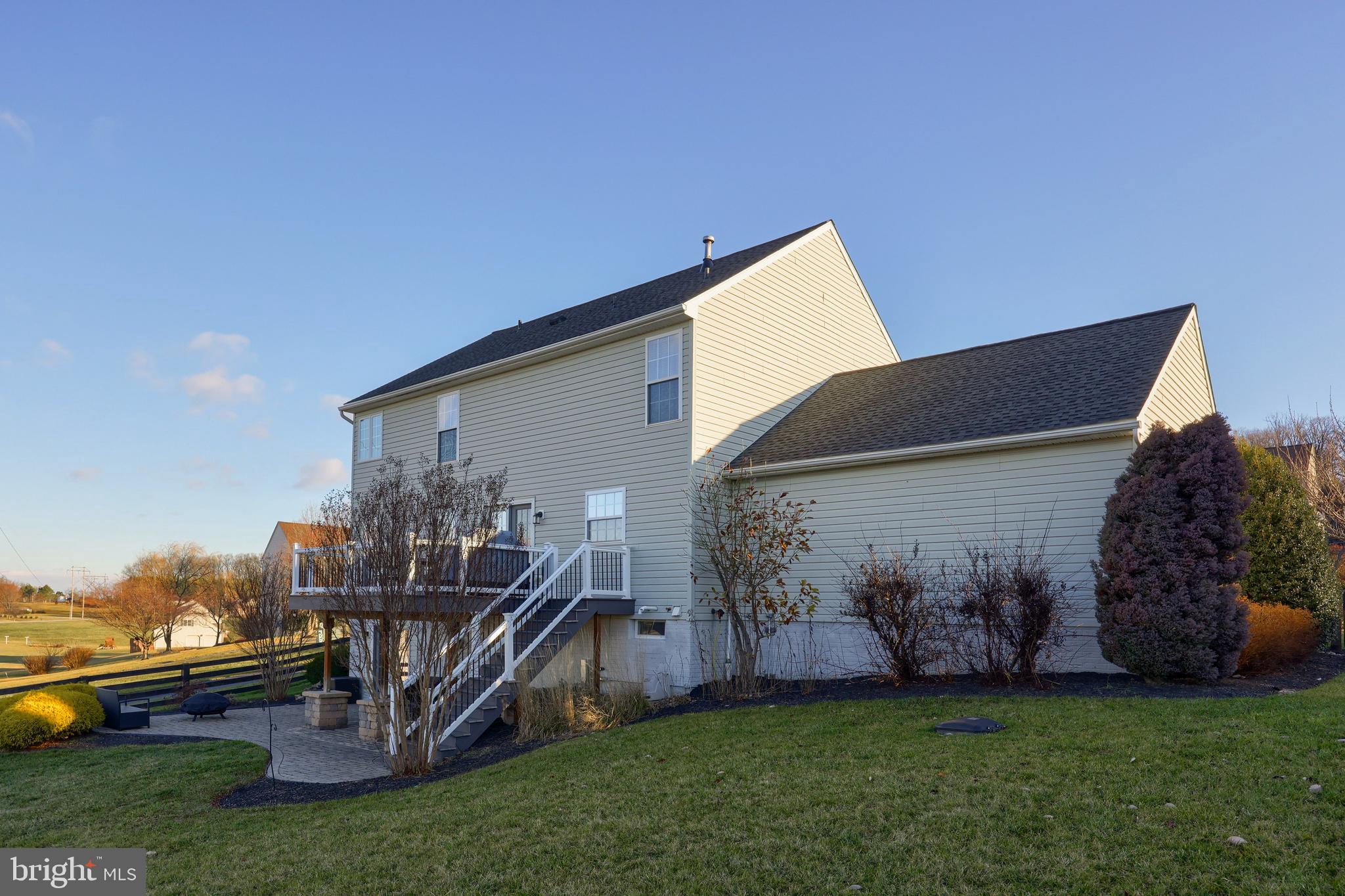 LAKEVIEW - Residential