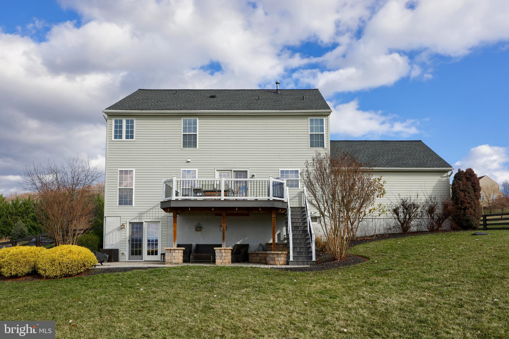 LAKEVIEW - Residential