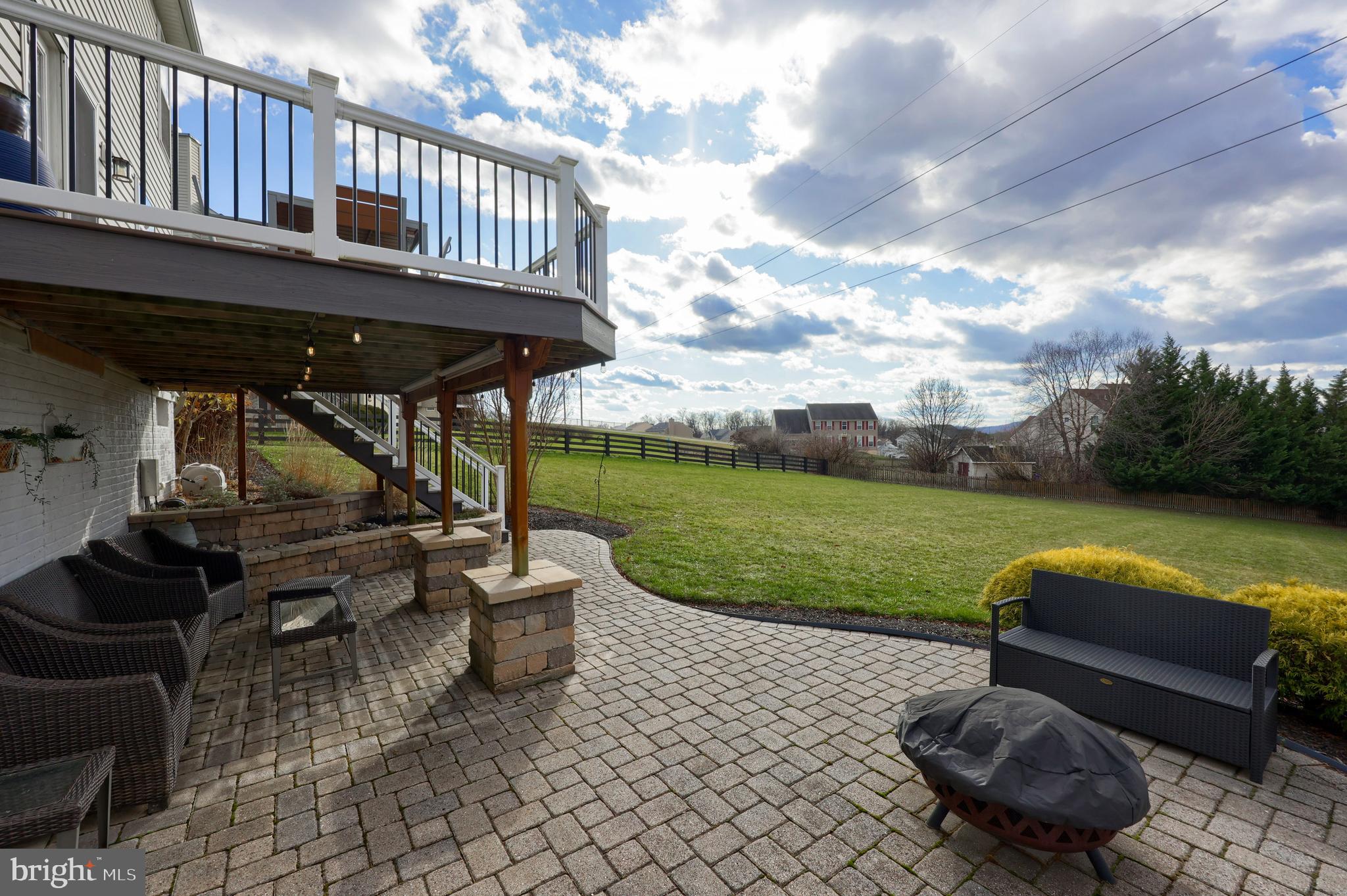 LAKEVIEW - Residential