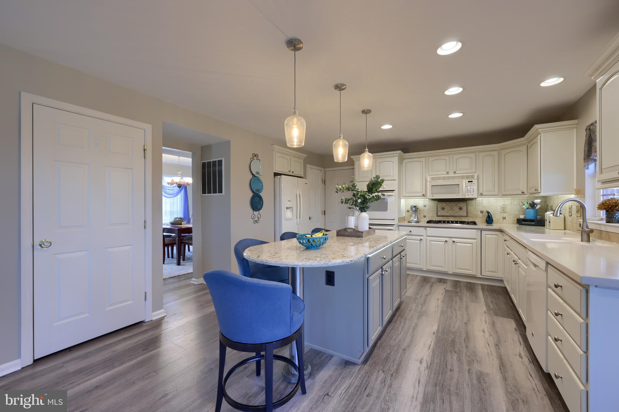 LAKEVIEW - Residential