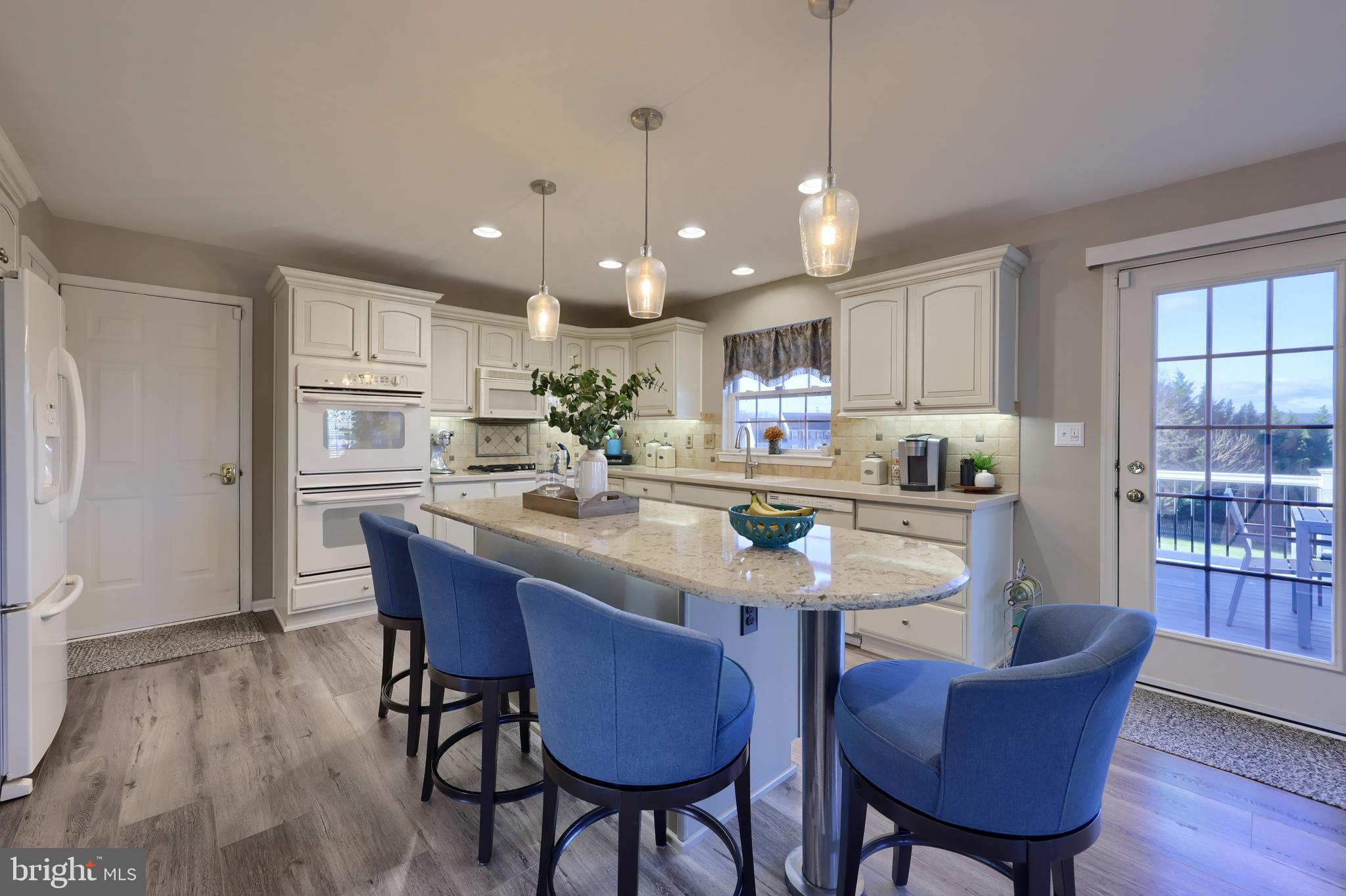 LAKEVIEW - Residential