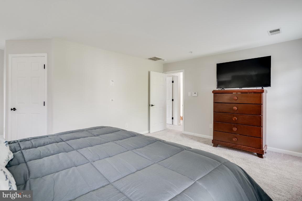 CHELTENHAM WOODS - Residential