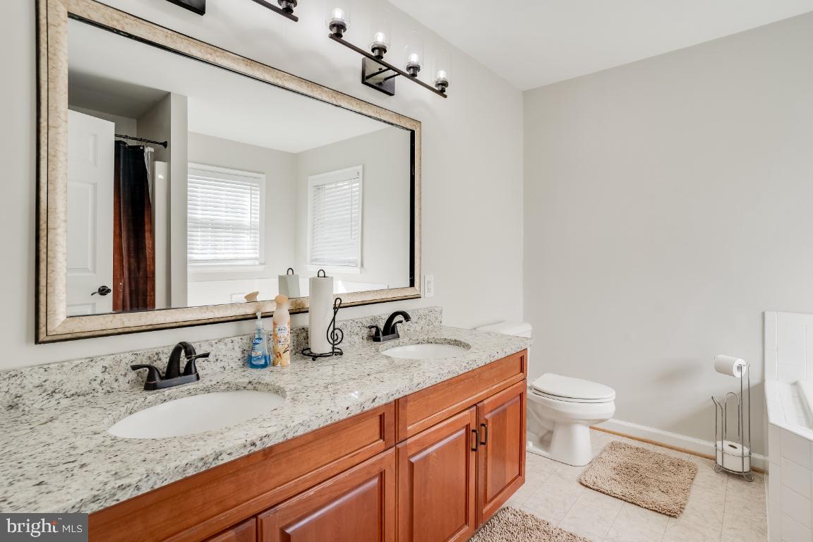 CHELTENHAM WOODS - Residential