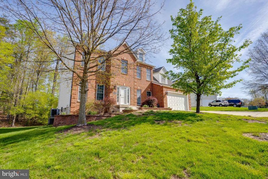 WELCOME TO CHELTENHAM WOODS!! This beautiful Colonial Home can be your future forever home!  The SF home features 4 spacious bedrooms and 3.5 bathrooms with a 2-car garage.  A well-loved and maintained home with new carpet on the main and upper level.  Home has been freshly painted throughout.  Kitchen updated with new stainless-steel appliances, and granite countertops.  Over 1000 sq ft, fully finished basement which includes a full bathroom. A very spacious deck to the rear of the home, great for entertaining!  HVAC and heat pump replaced in 2020, and Hot Water heater replaced in 2021.

Just minutes away from 301 North, a short commute to military installations, MGM National Harbor, I-495, and DC.