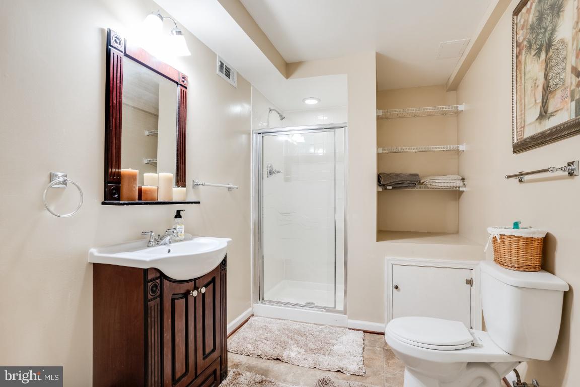 CHELTENHAM WOODS - Residential