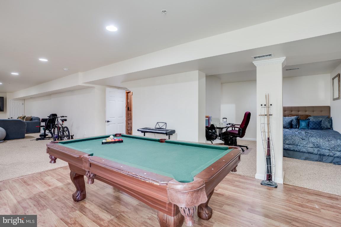 CHELTENHAM WOODS - Residential