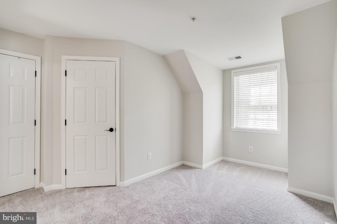 CHELTENHAM WOODS - Residential