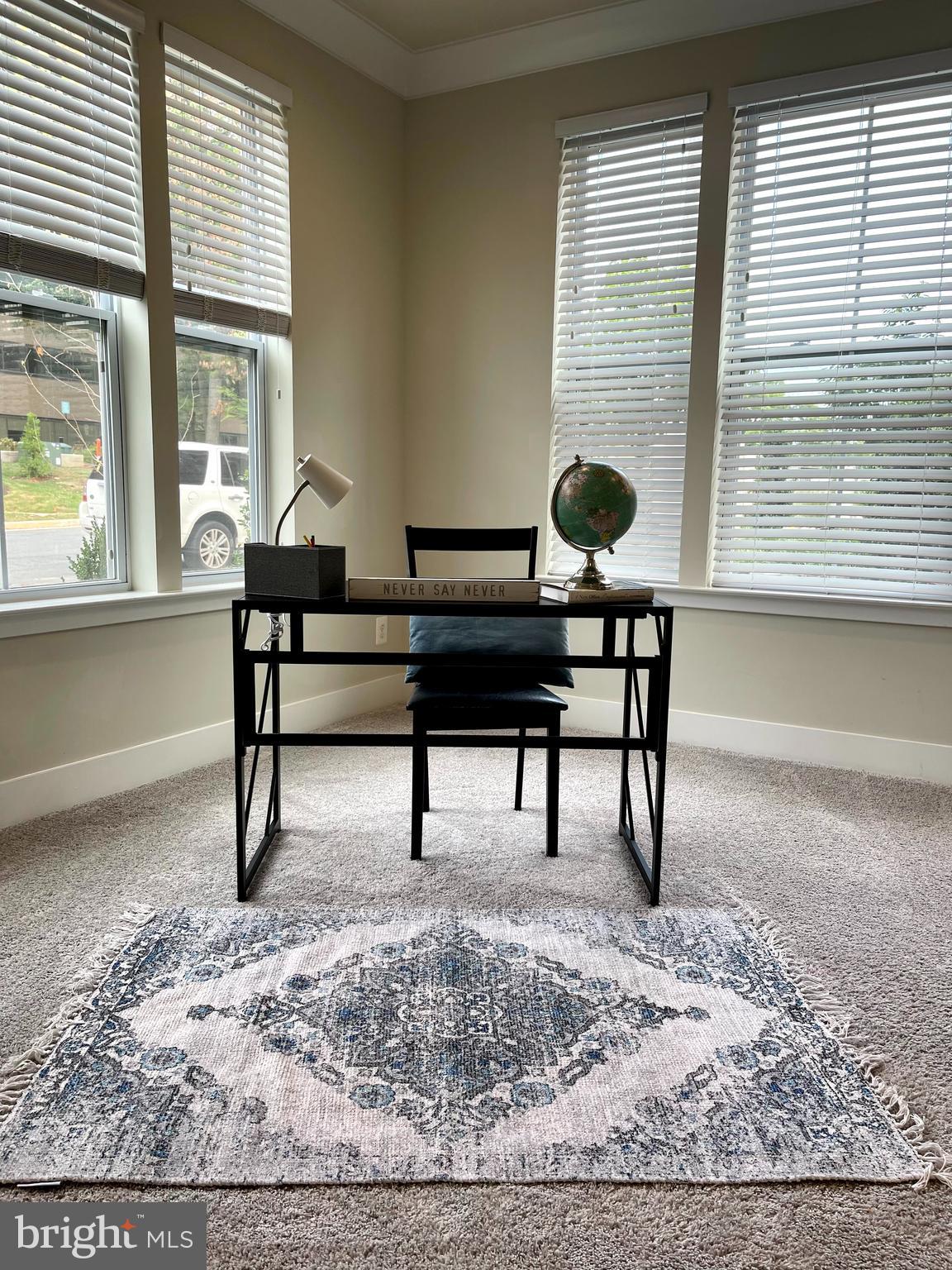 SUNRISE SQUARE - Residential