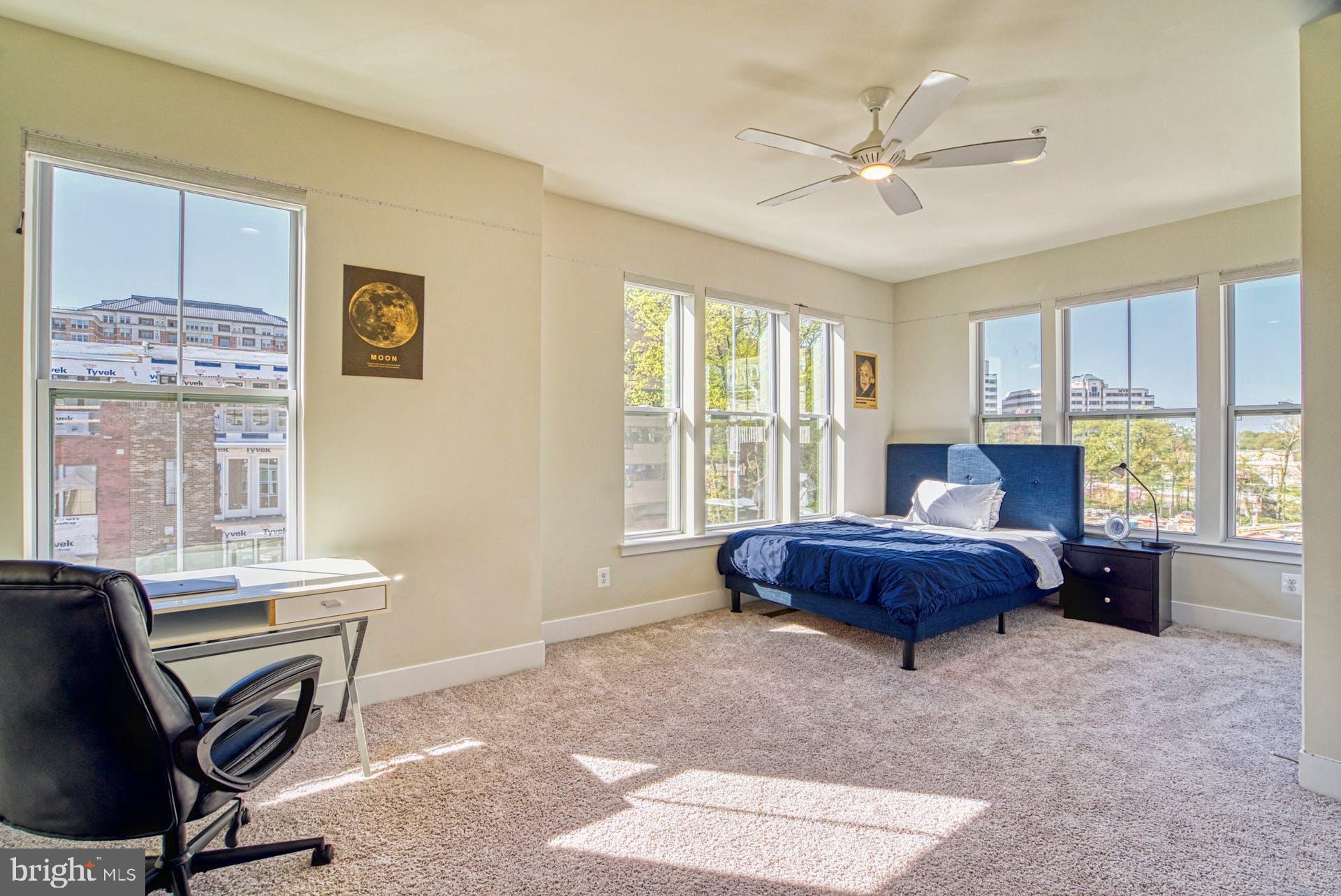 SUNRISE SQUARE - Residential