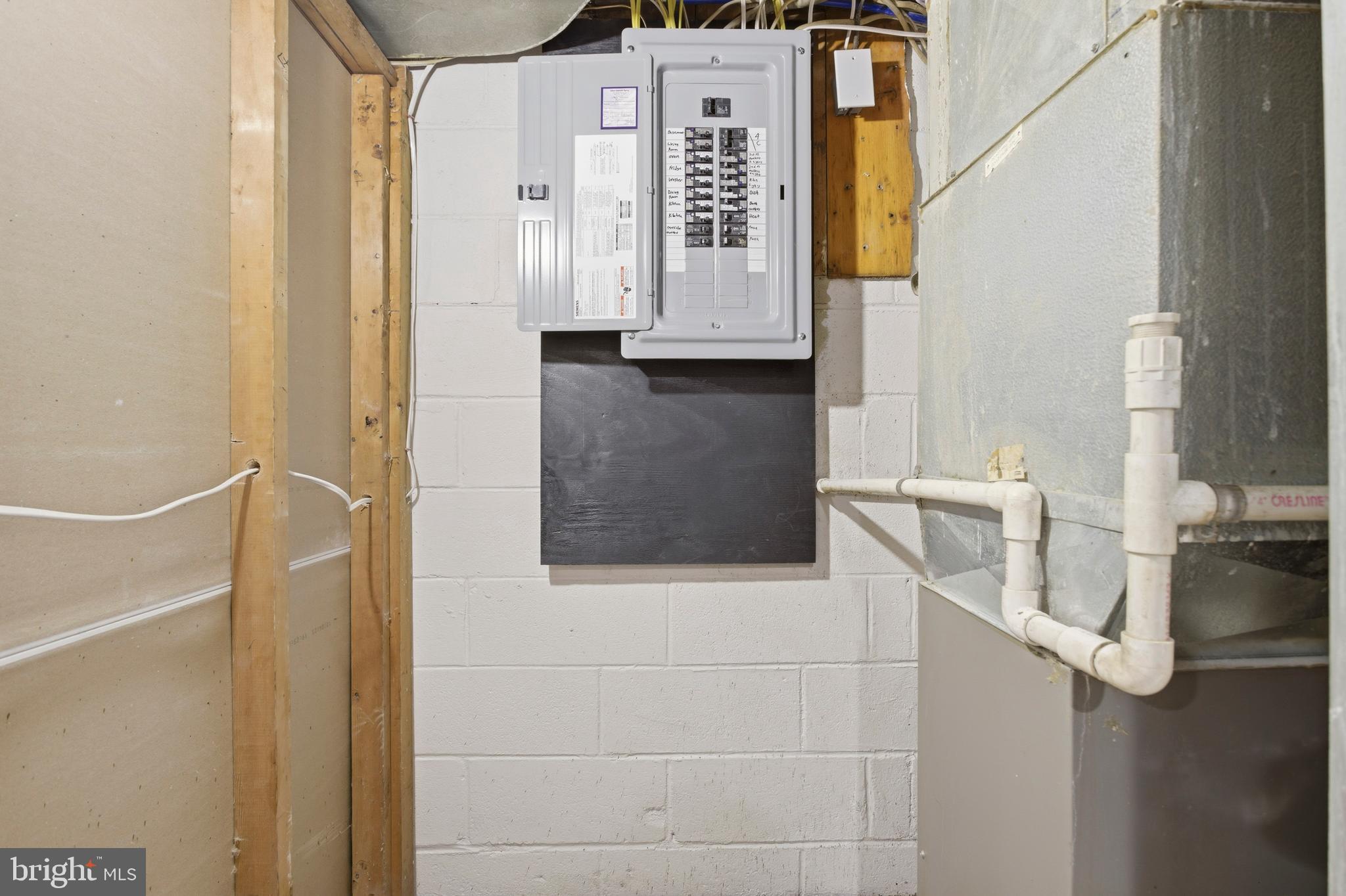 MILMONT PARK - Residential