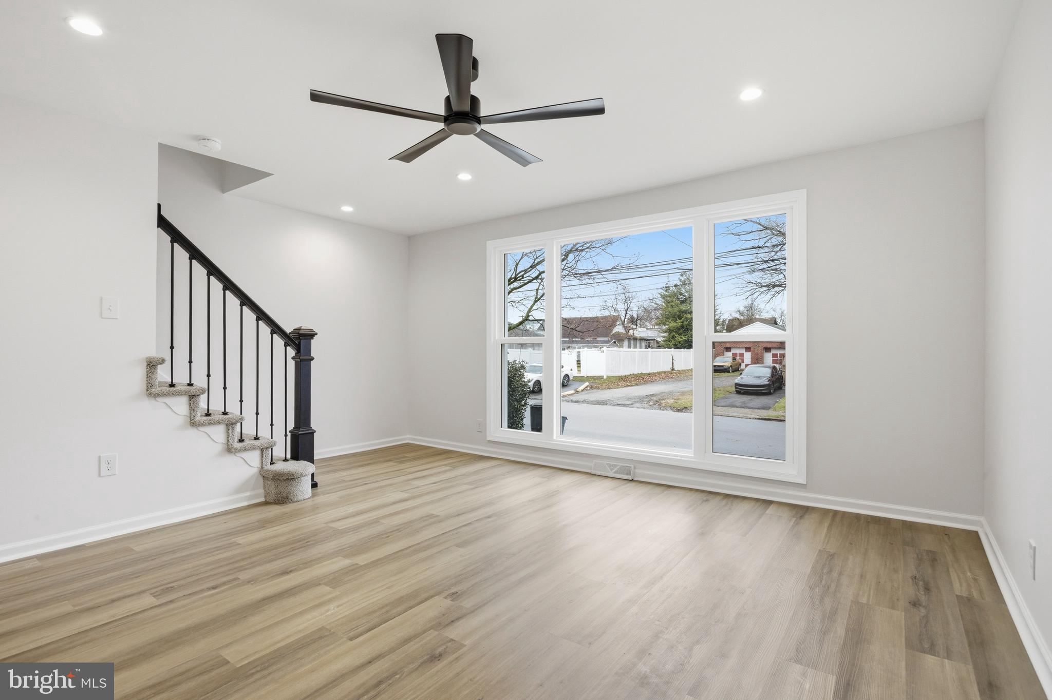 MILMONT PARK - Residential